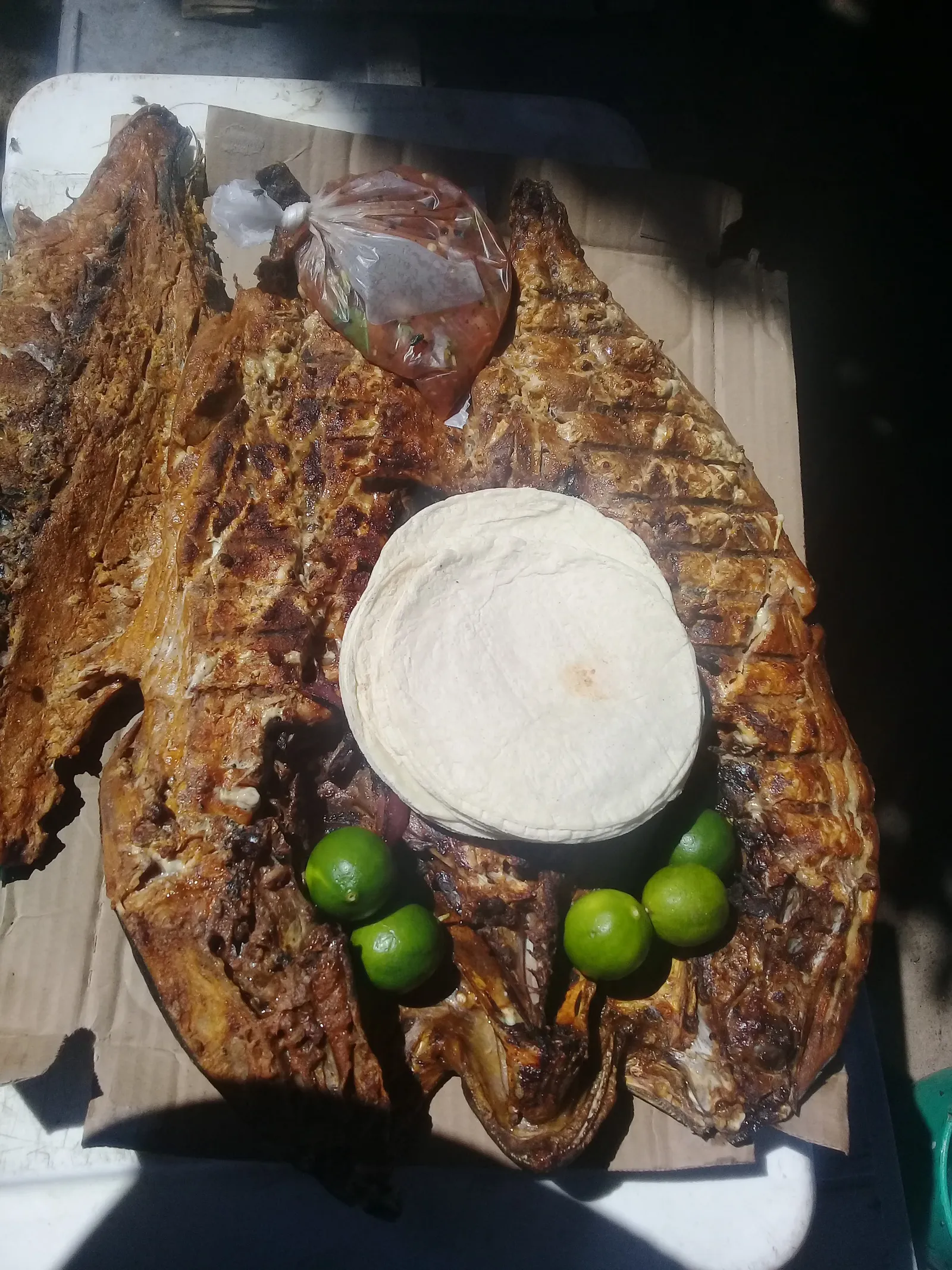 Mariscos y pescados el chuy soto image 8