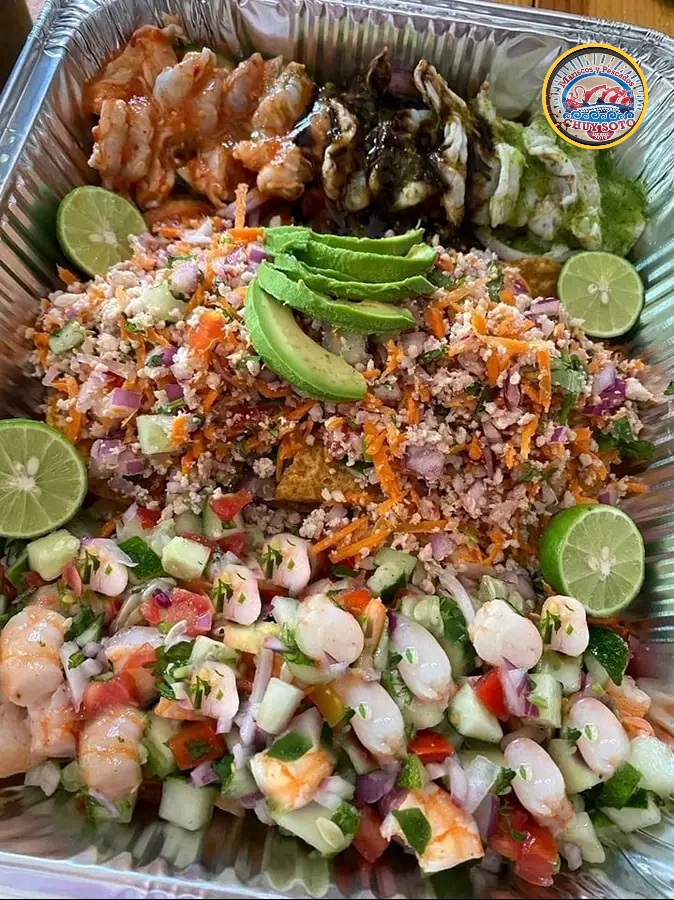 Mariscos y pescados el chuy soto image 9