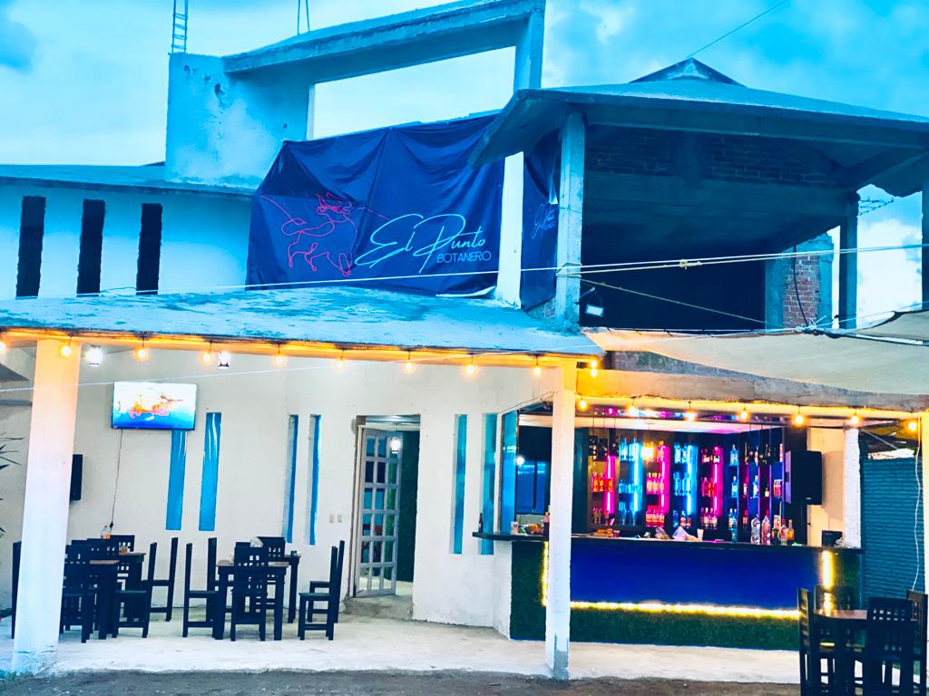 El Punto Botanero image 1