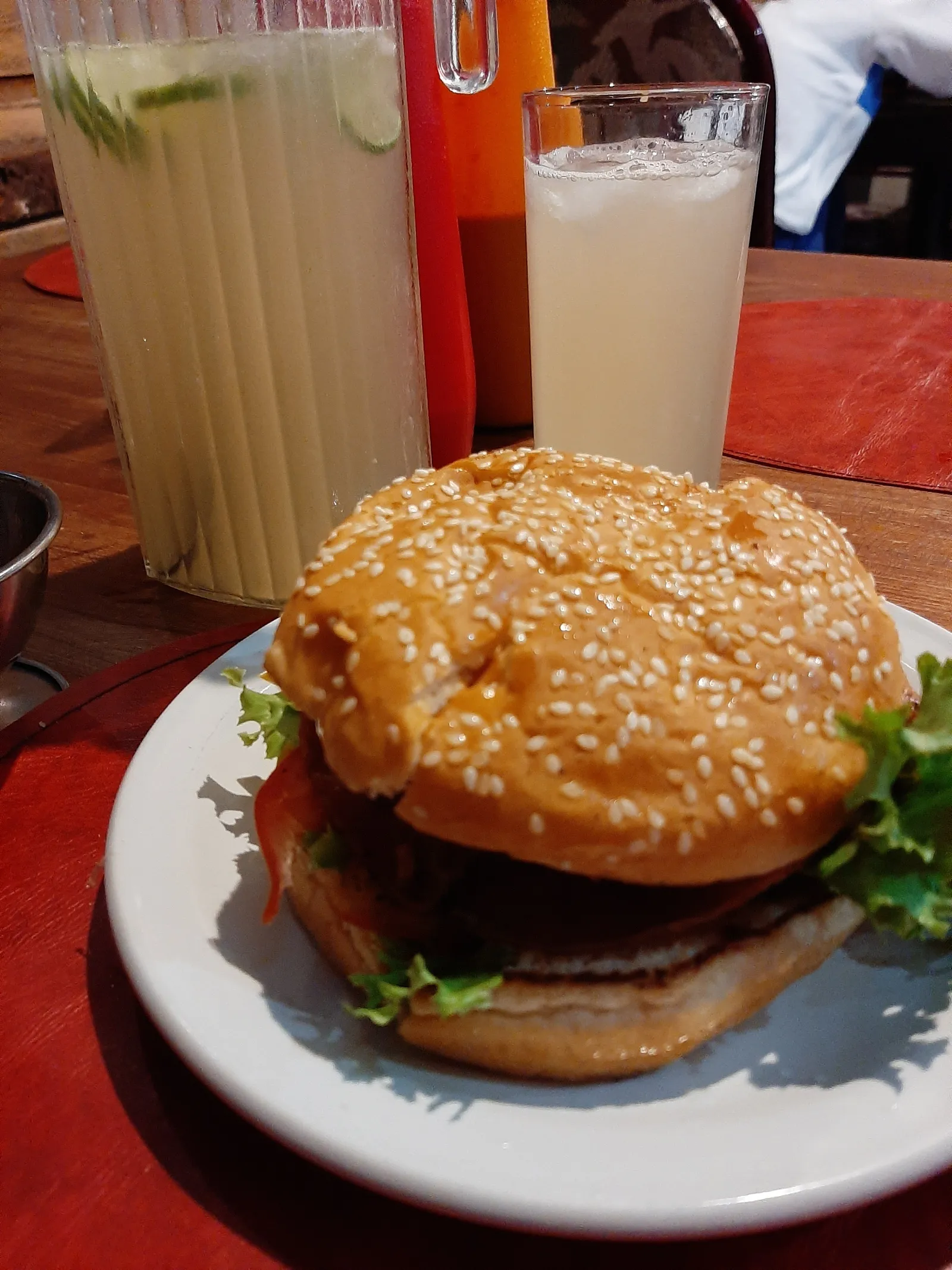 Amores Bistro image 4