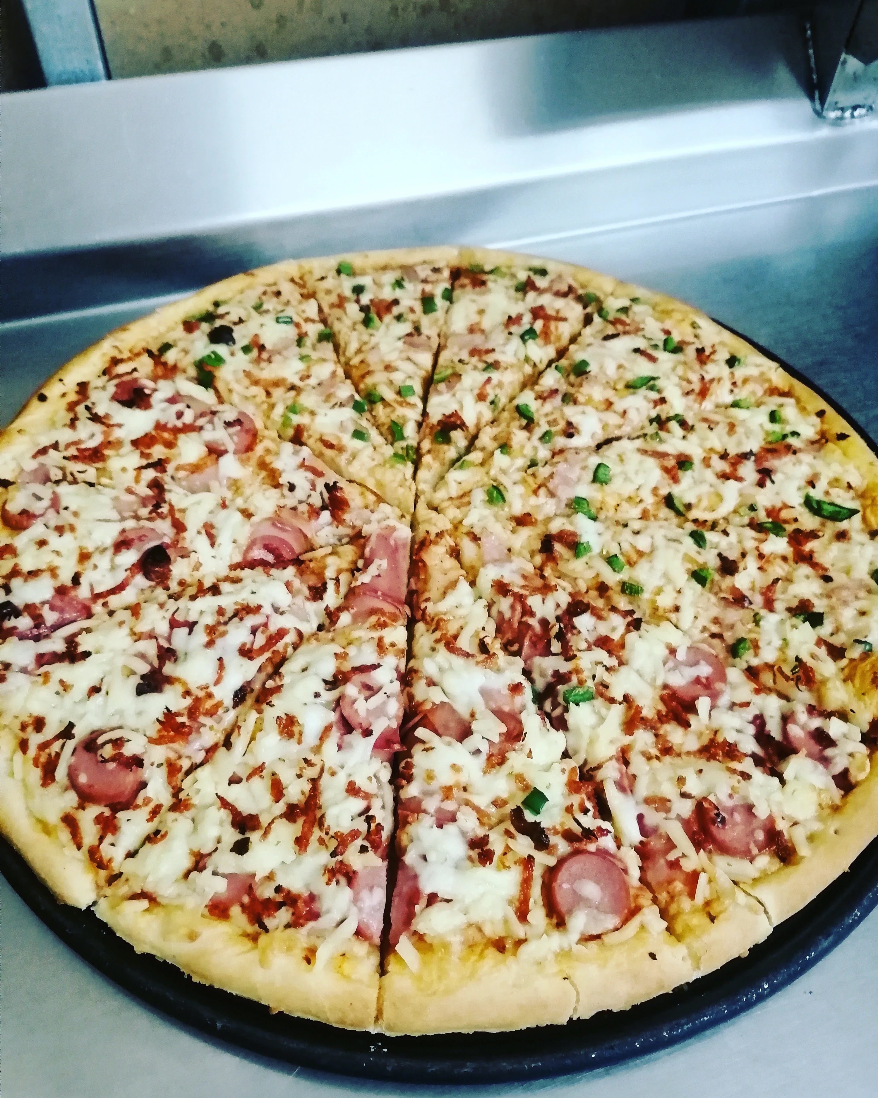 Divlas Pizza image 2