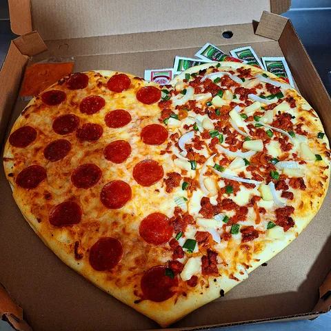Divlas Pizza image 4