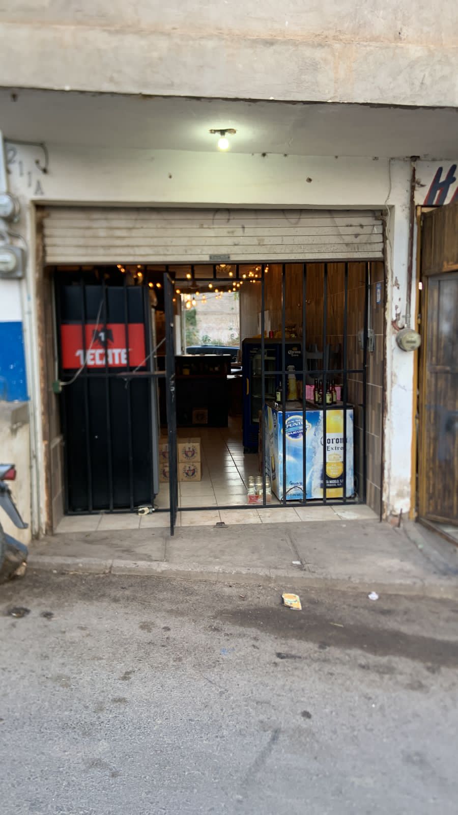 LICORERÍA & BAR EL CHILA image 1