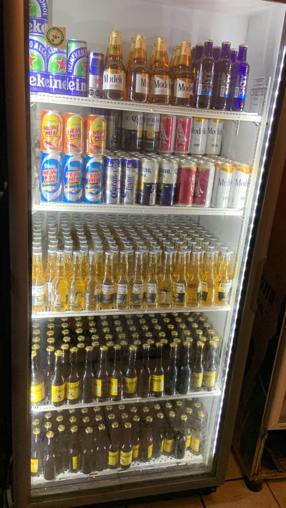 LICORERÍA & BAR EL CHILA image 4