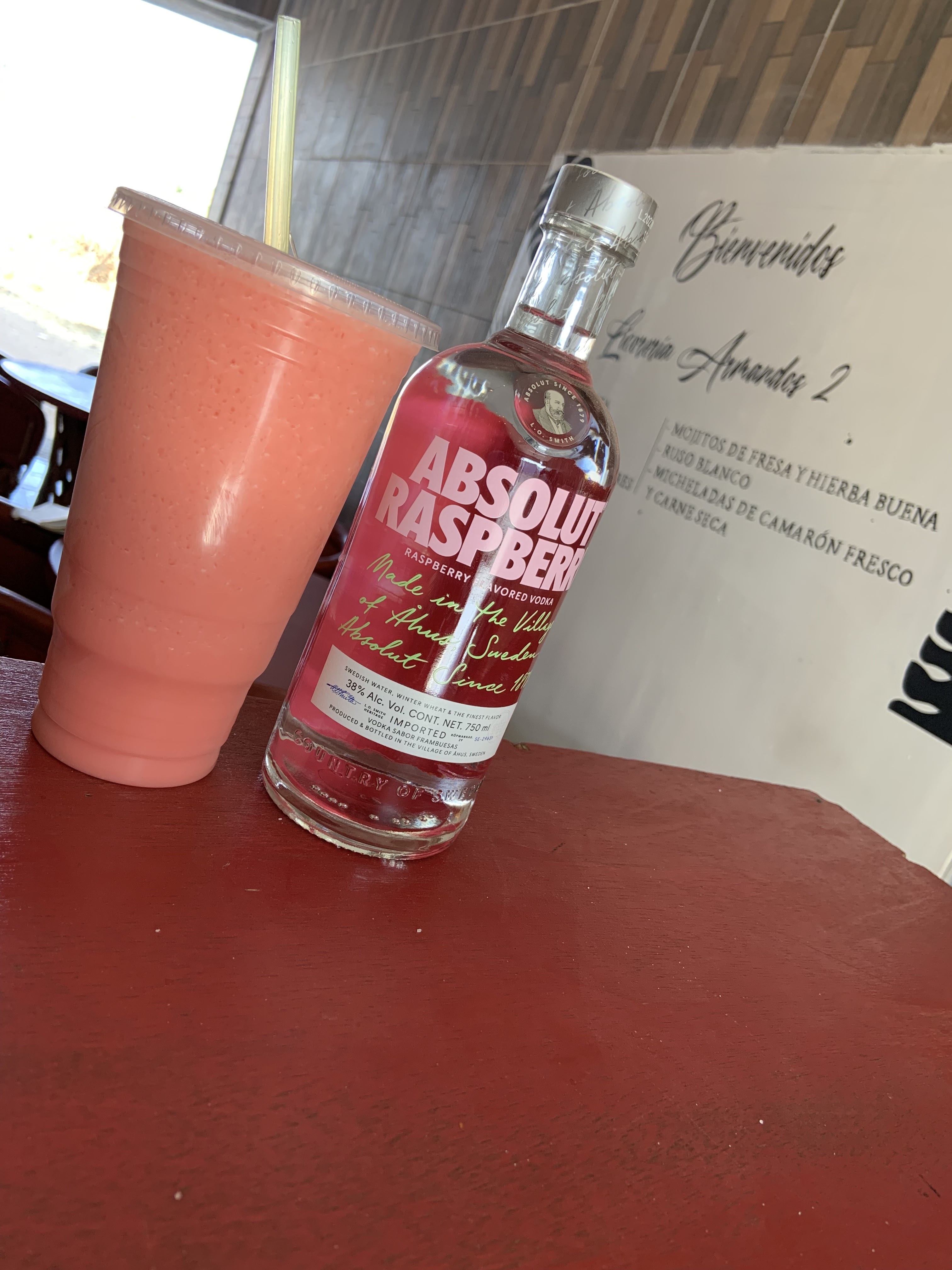 LICORERÍA & BAR EL CHILA image 6