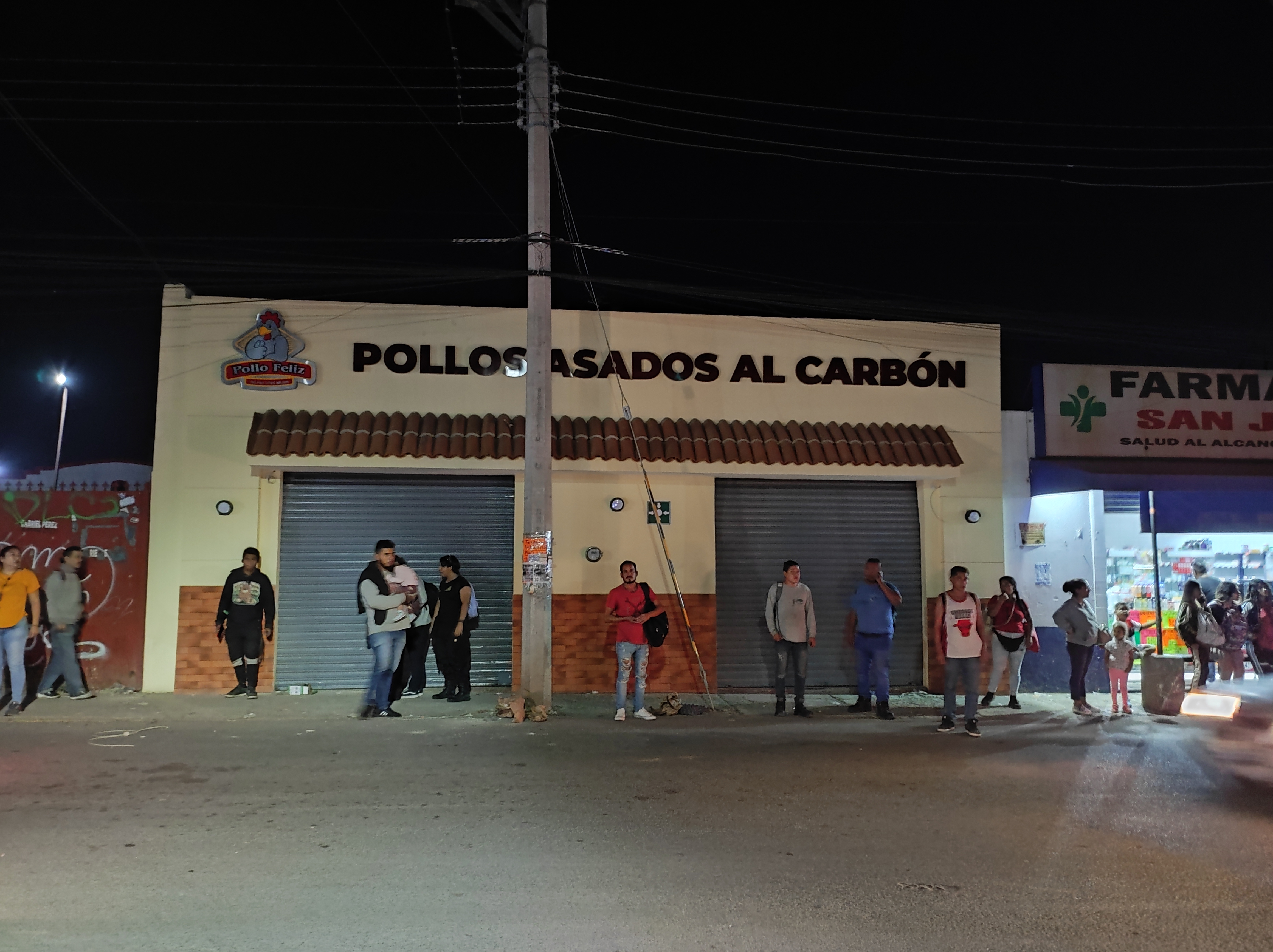 Pollo Feliz El Castillo GDL image 1