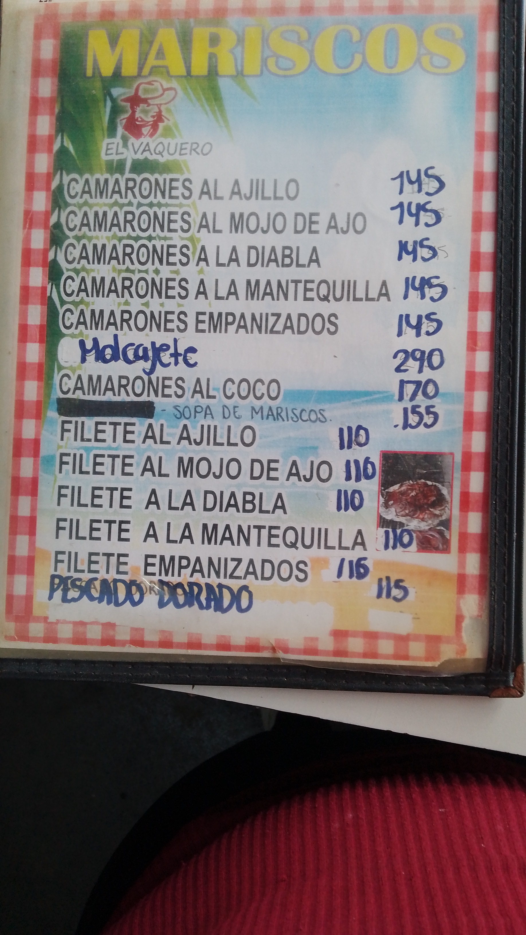 Mariscos "El Vaquero" image 8