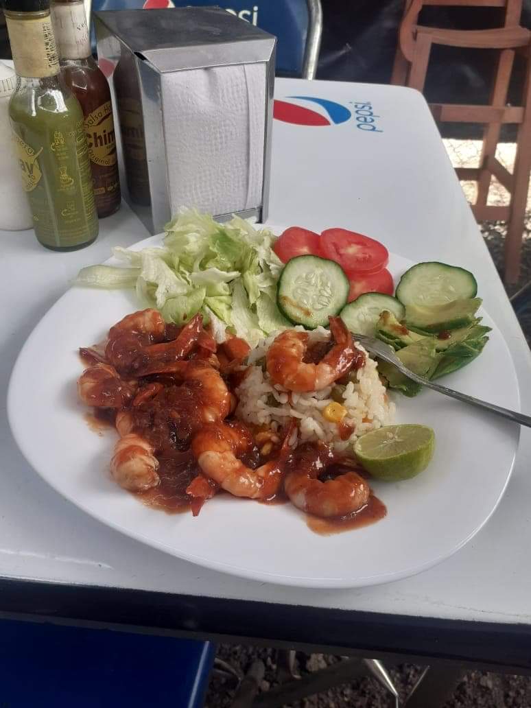 Mariscos "El Vaquero" image 9