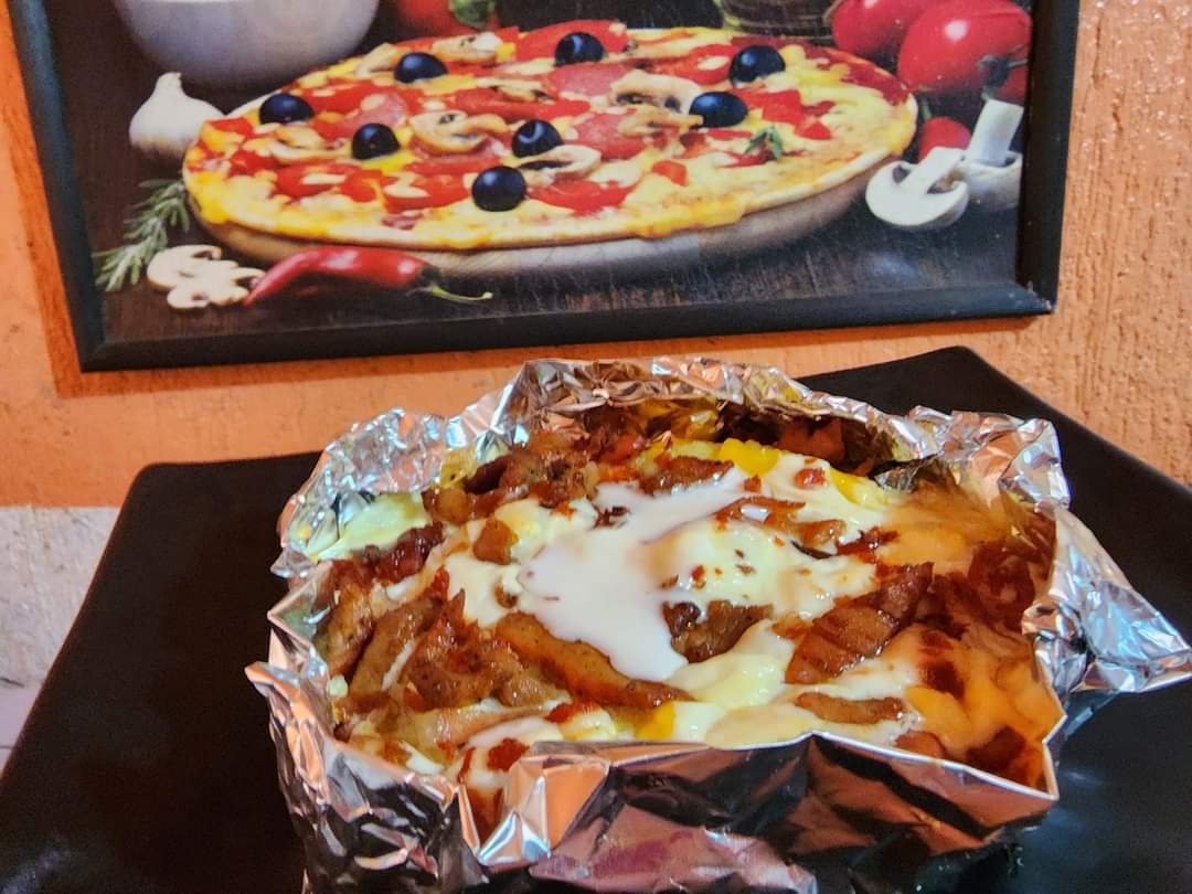 coffee & pizza image 5