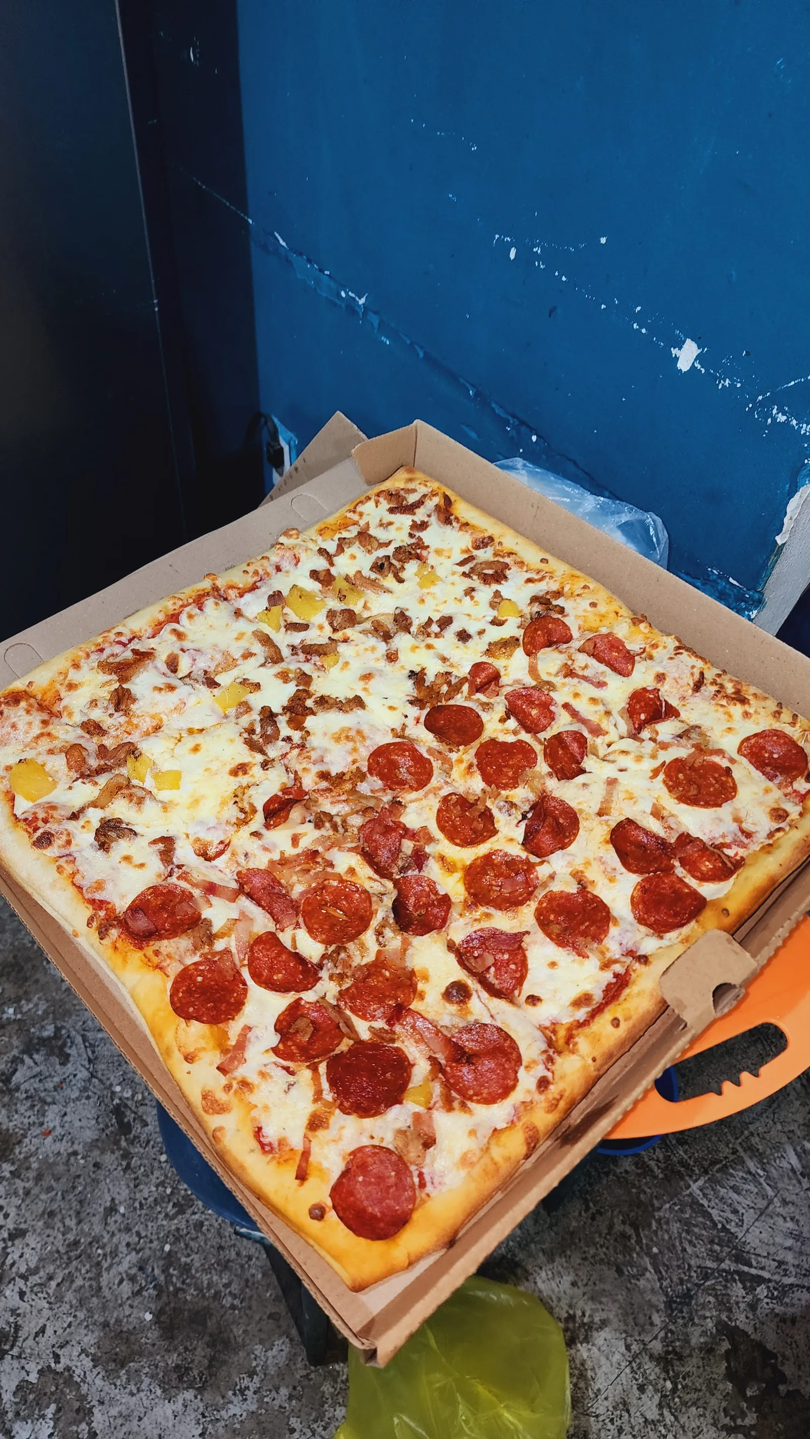 coffee & pizza image 9