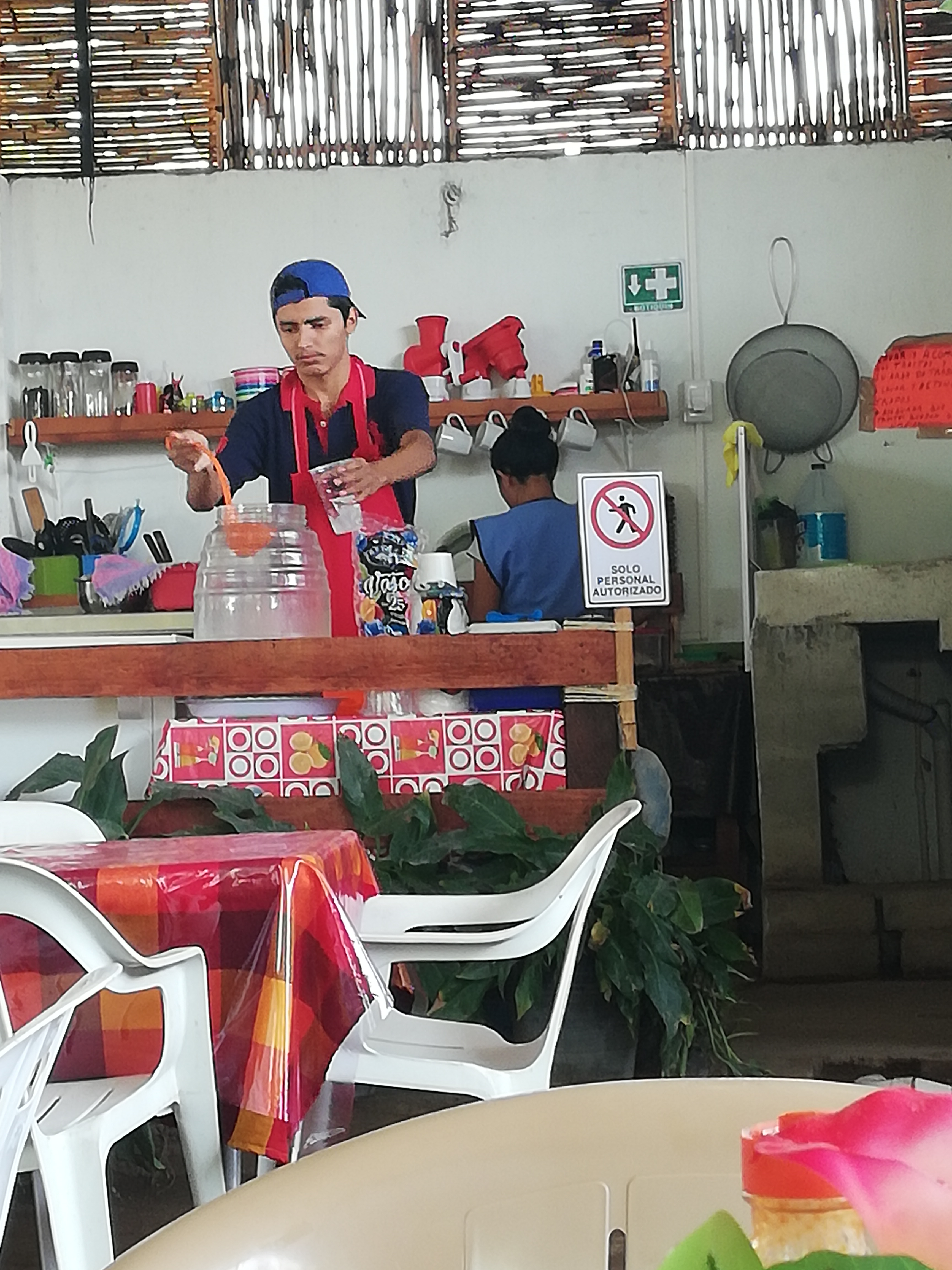 La hormiguita pozole y antojitos image 3