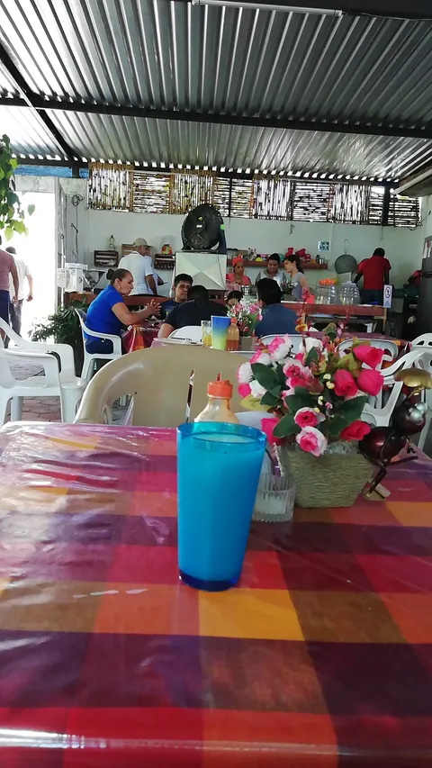 La hormiguita pozole y antojitos image 5