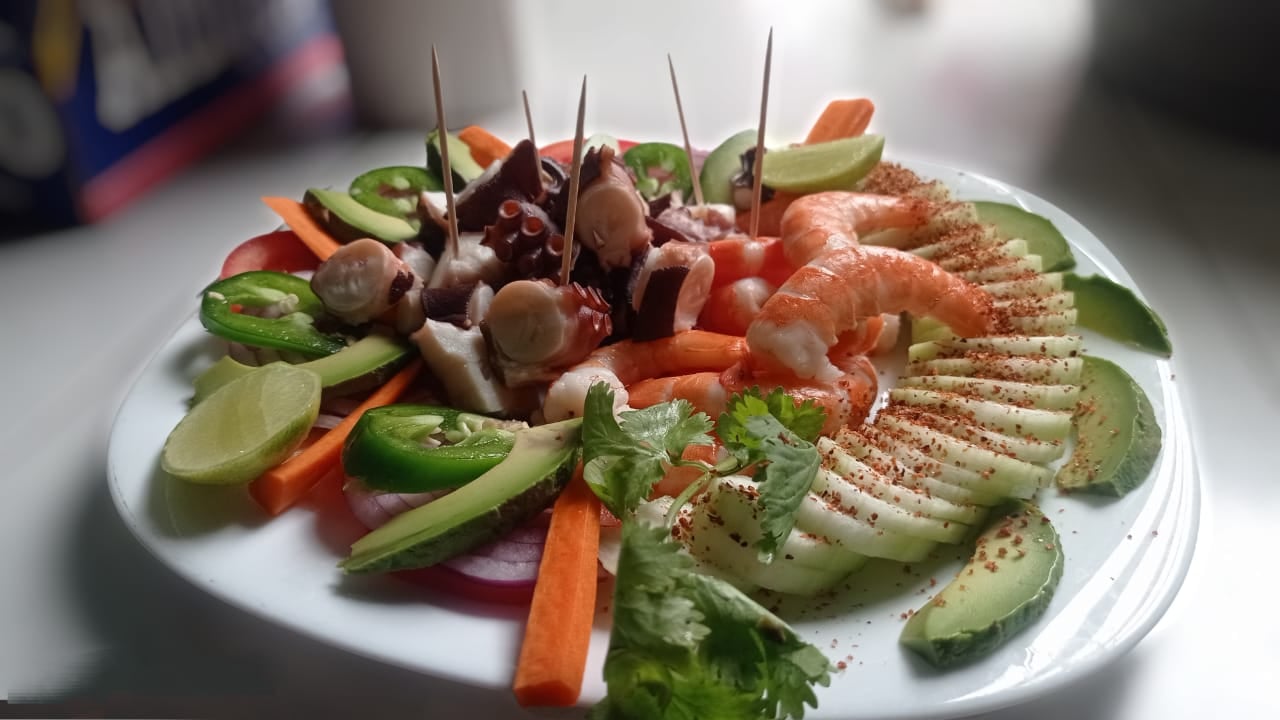 Mariscos Cukis image 3