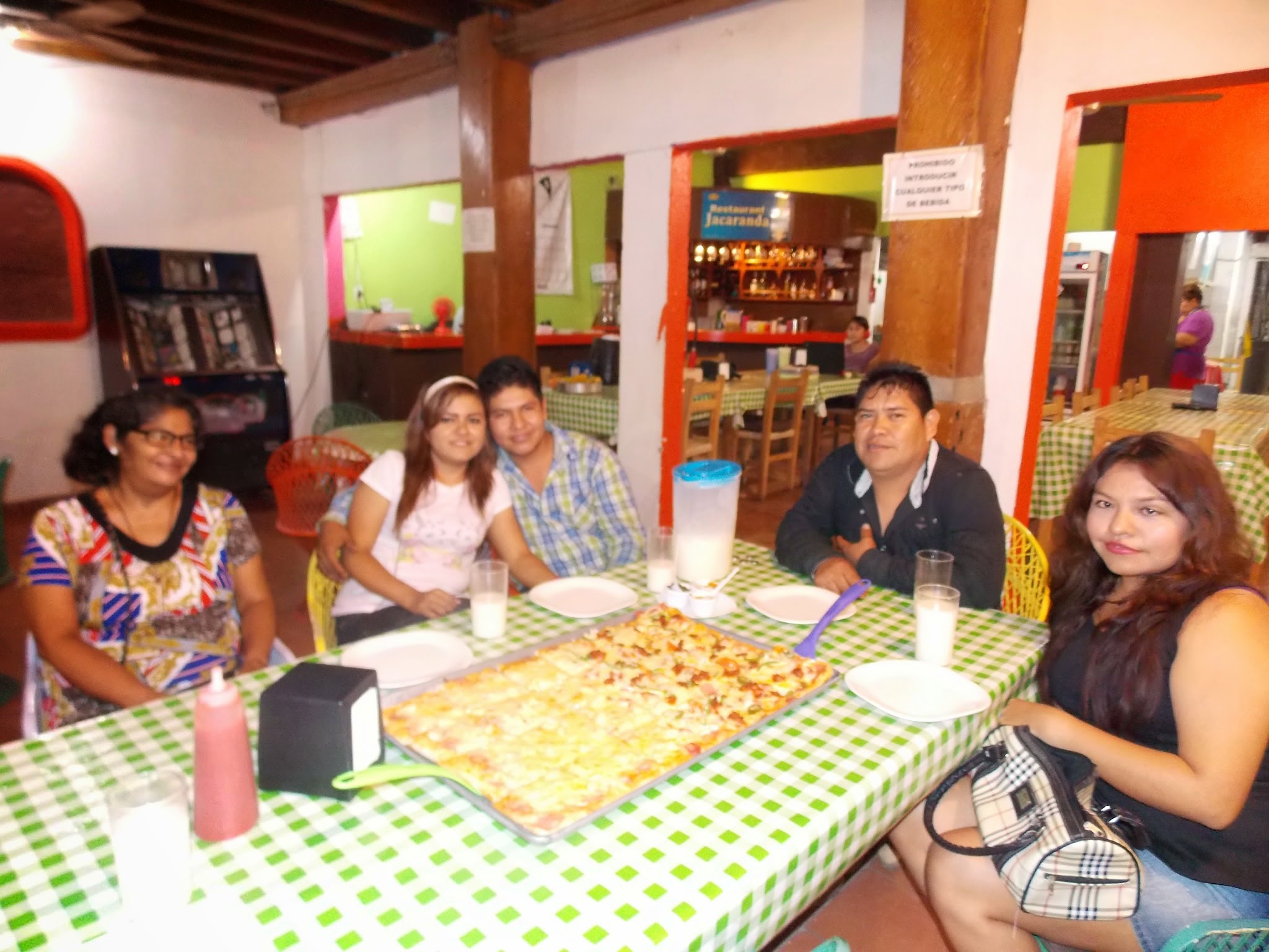 Pizzas Jacarandas image 1