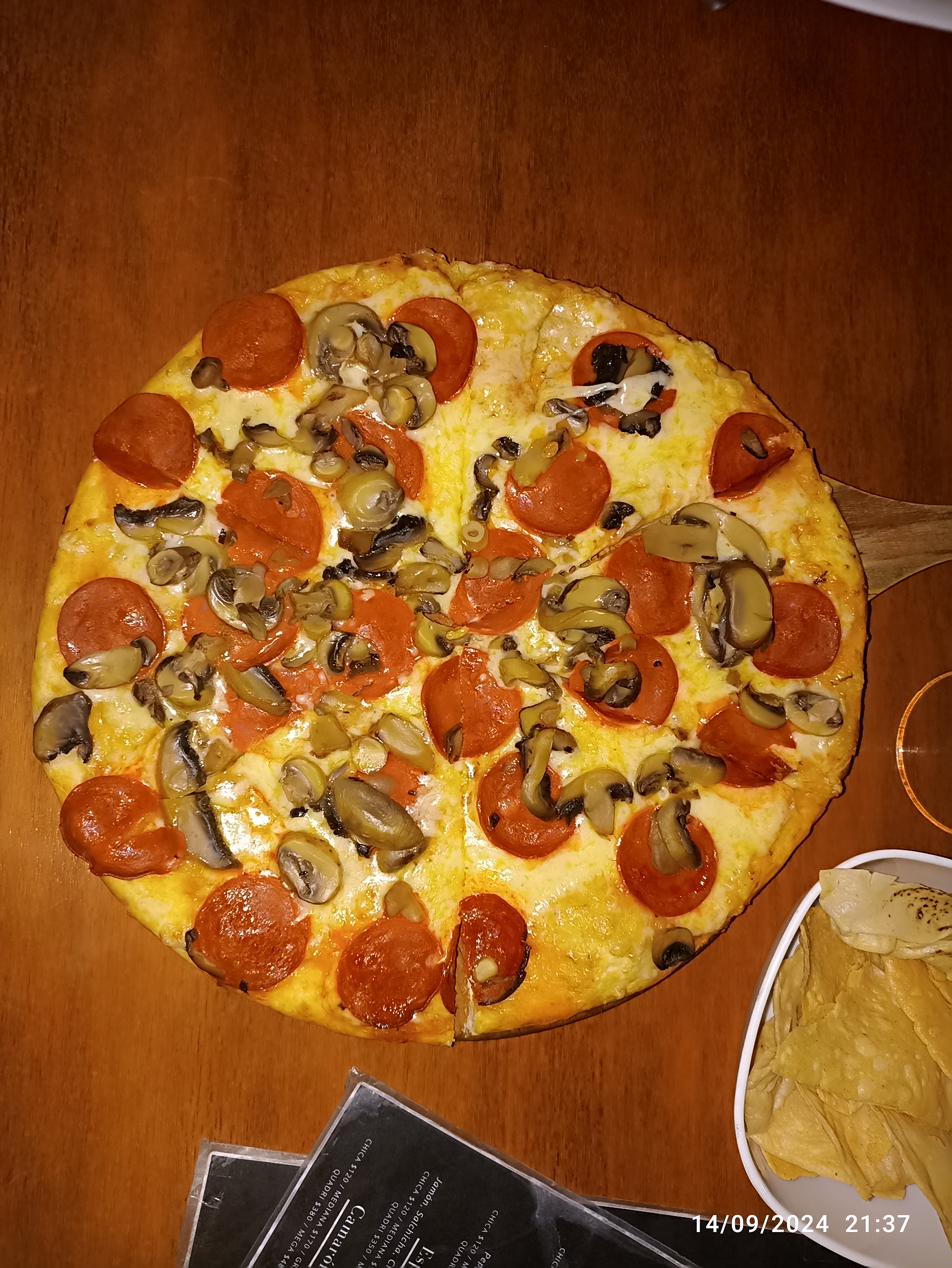 Pizzas Jacarandas image 5