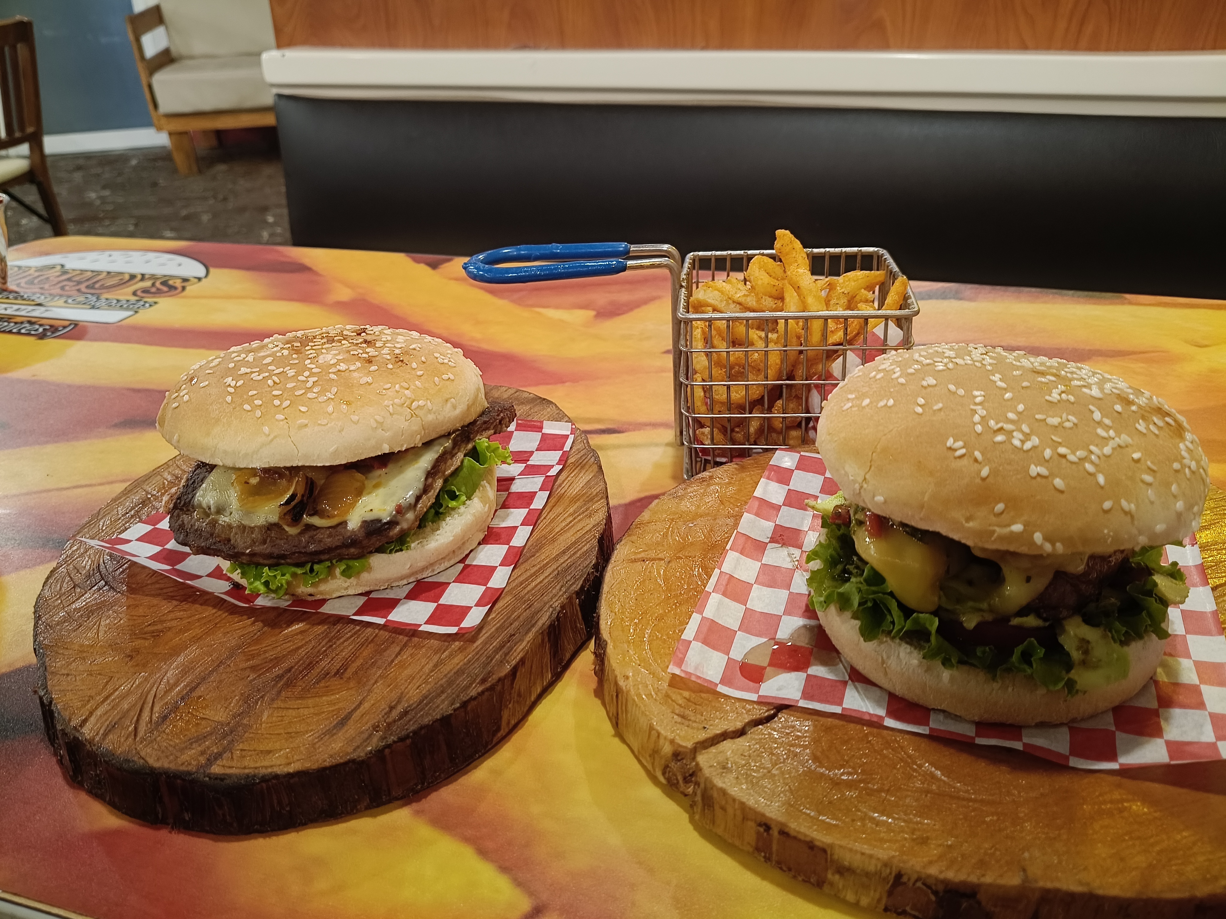 Wicho's Hamburguesas Y Chapatas image 1