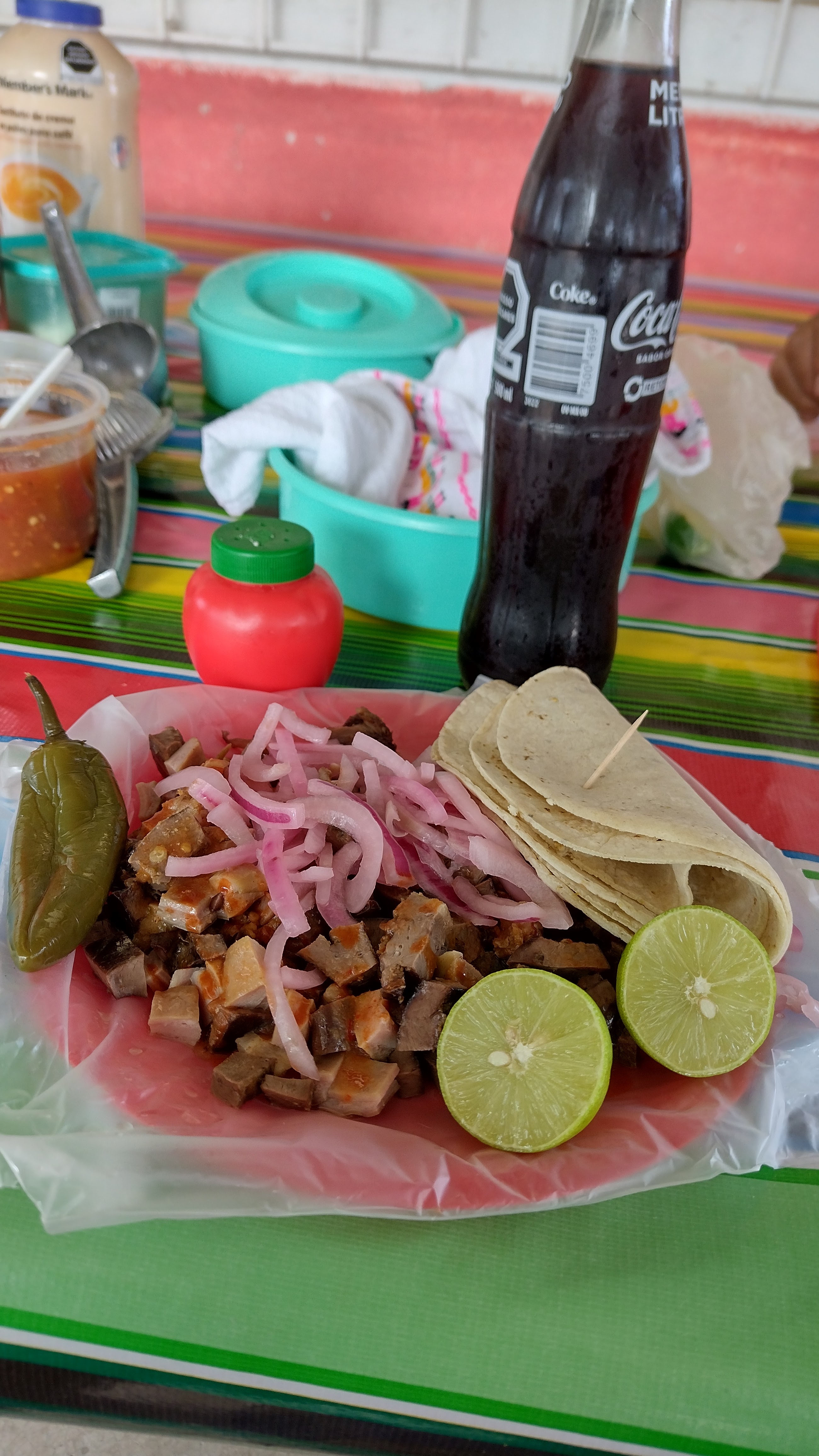 CARNITAS, CHICHARRONES Y BOTANA "EL NEGRO" image 5
