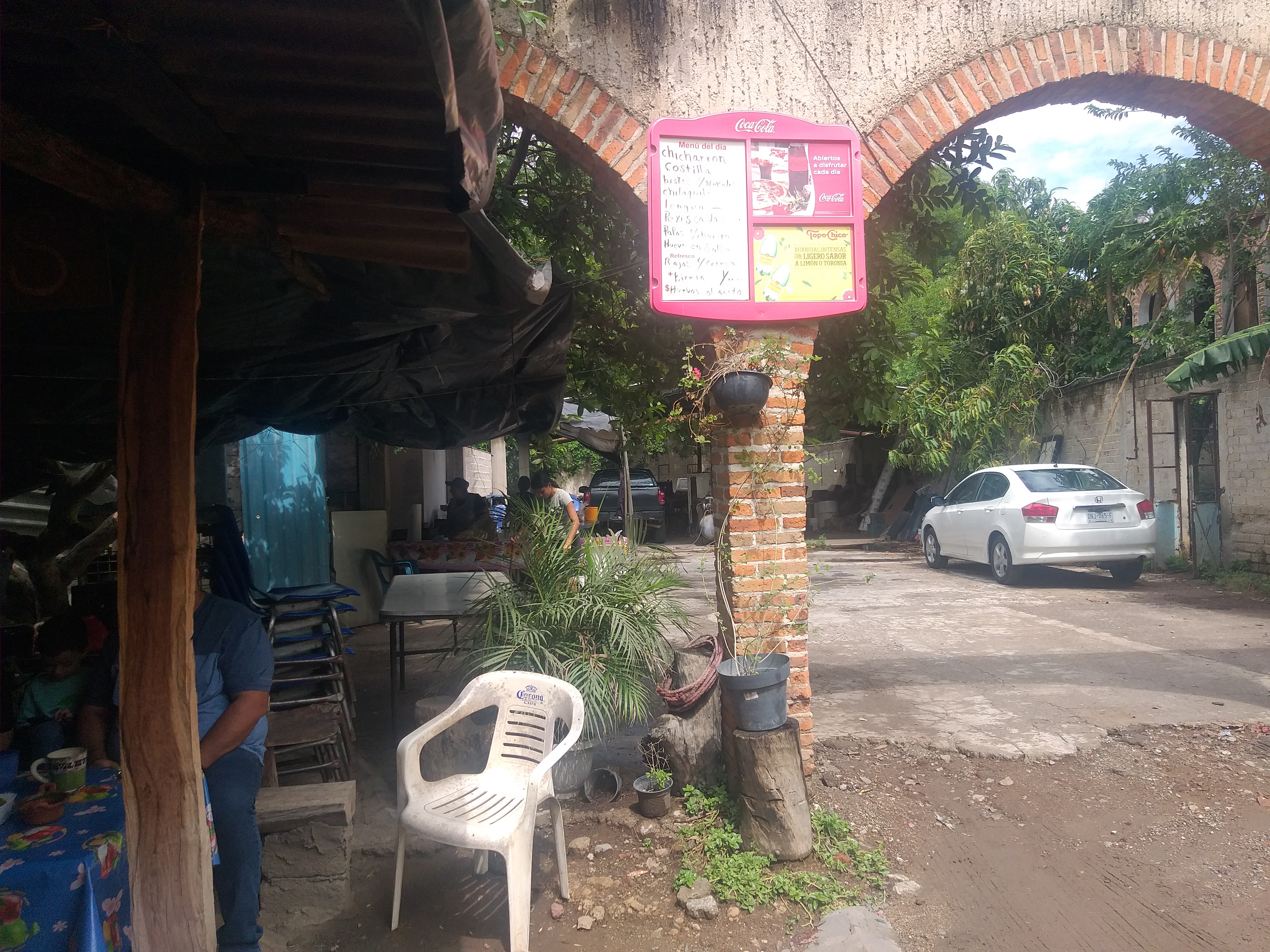 Fonda Doña Geno image 7