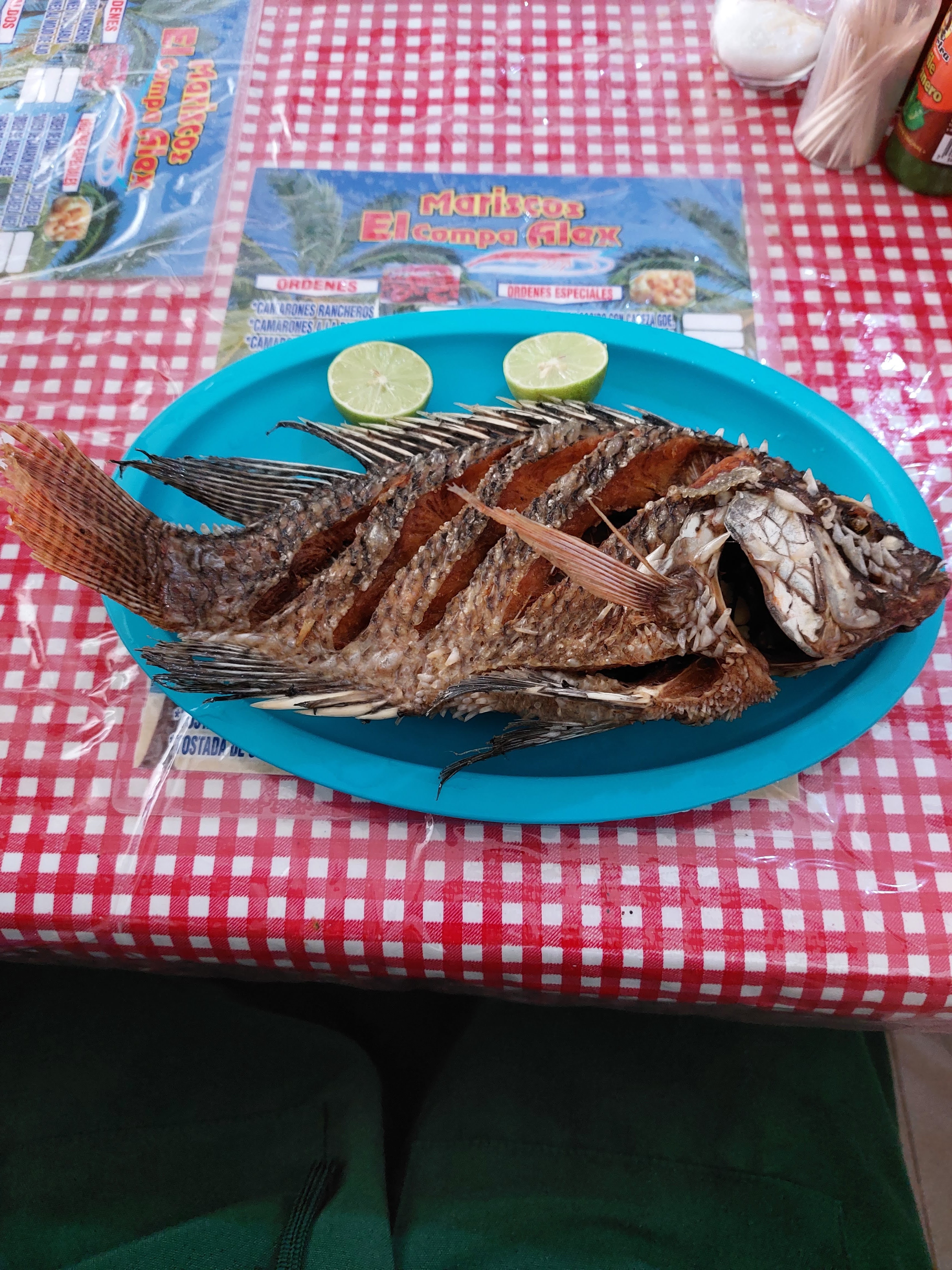 Mariscos El Compa Alex image 6