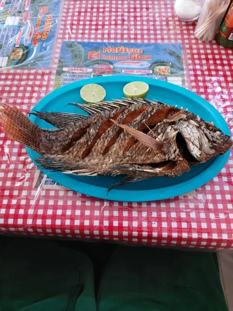 Mariscos El Compa Alex image 6