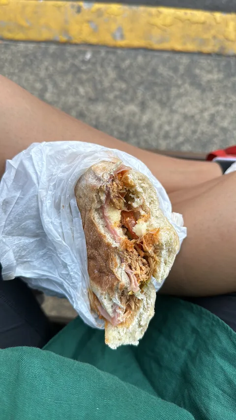 Tortas Cubanas "La Tortuga" image 8