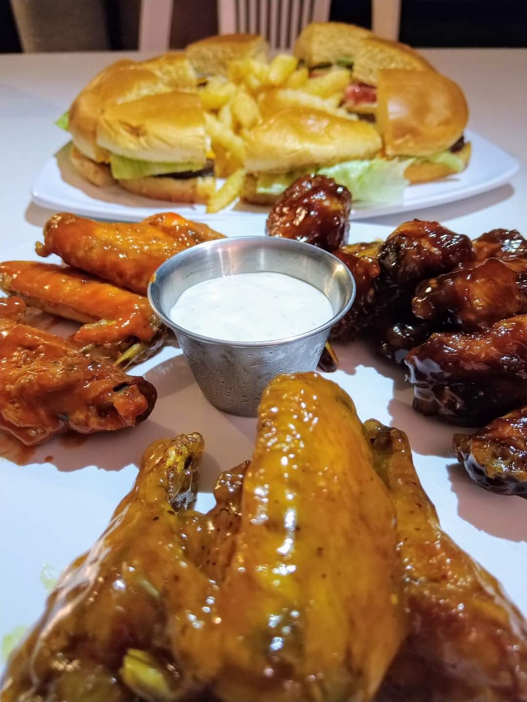 TONY'S BURGUER & WINGS image 6