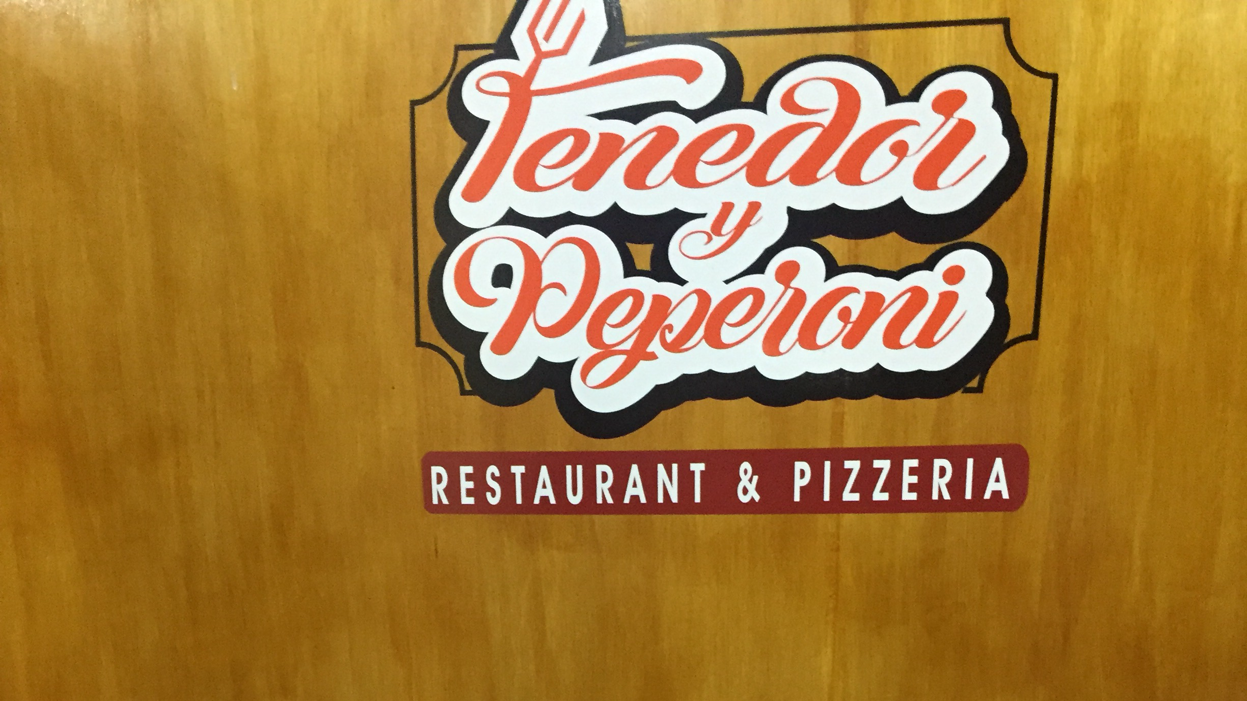 Tenedor & Peperoni image 2