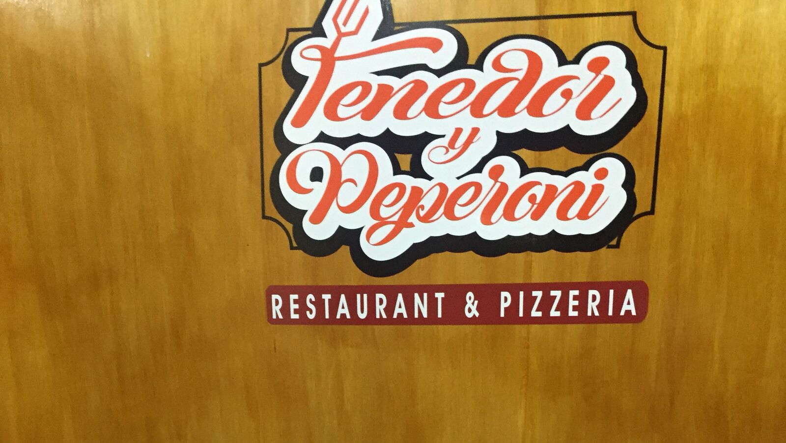 Tenedor & Peperoni image 2