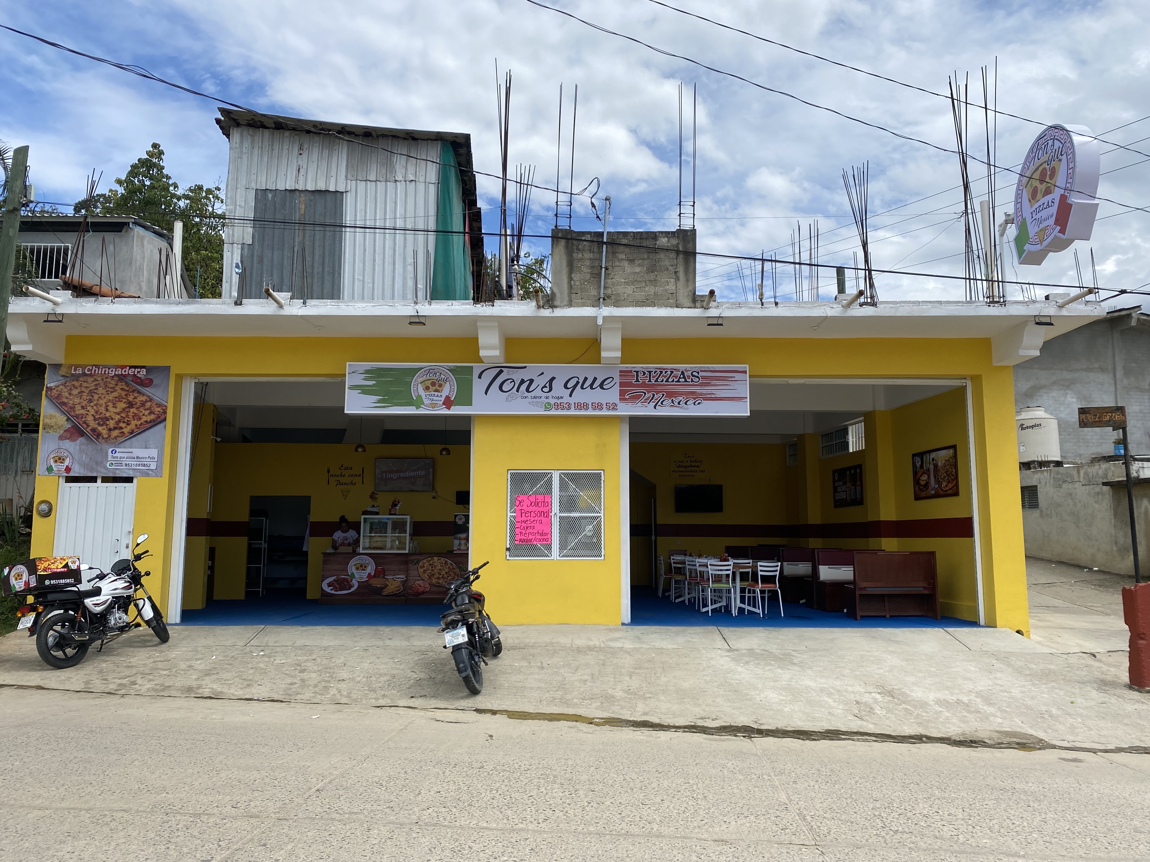 Pizzas Mexico Putla image 1