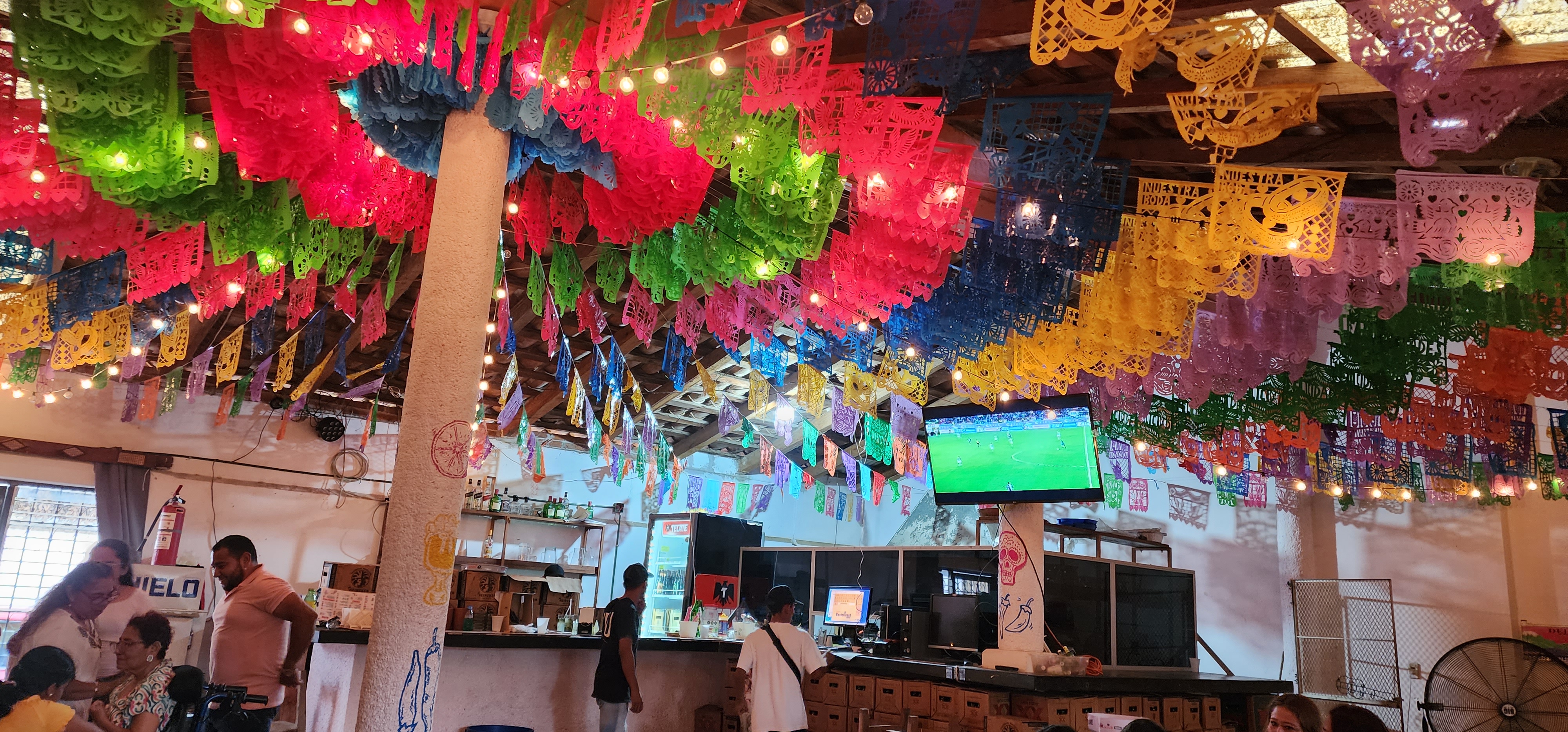 La Caprichosa Show y Resto Bar image 4