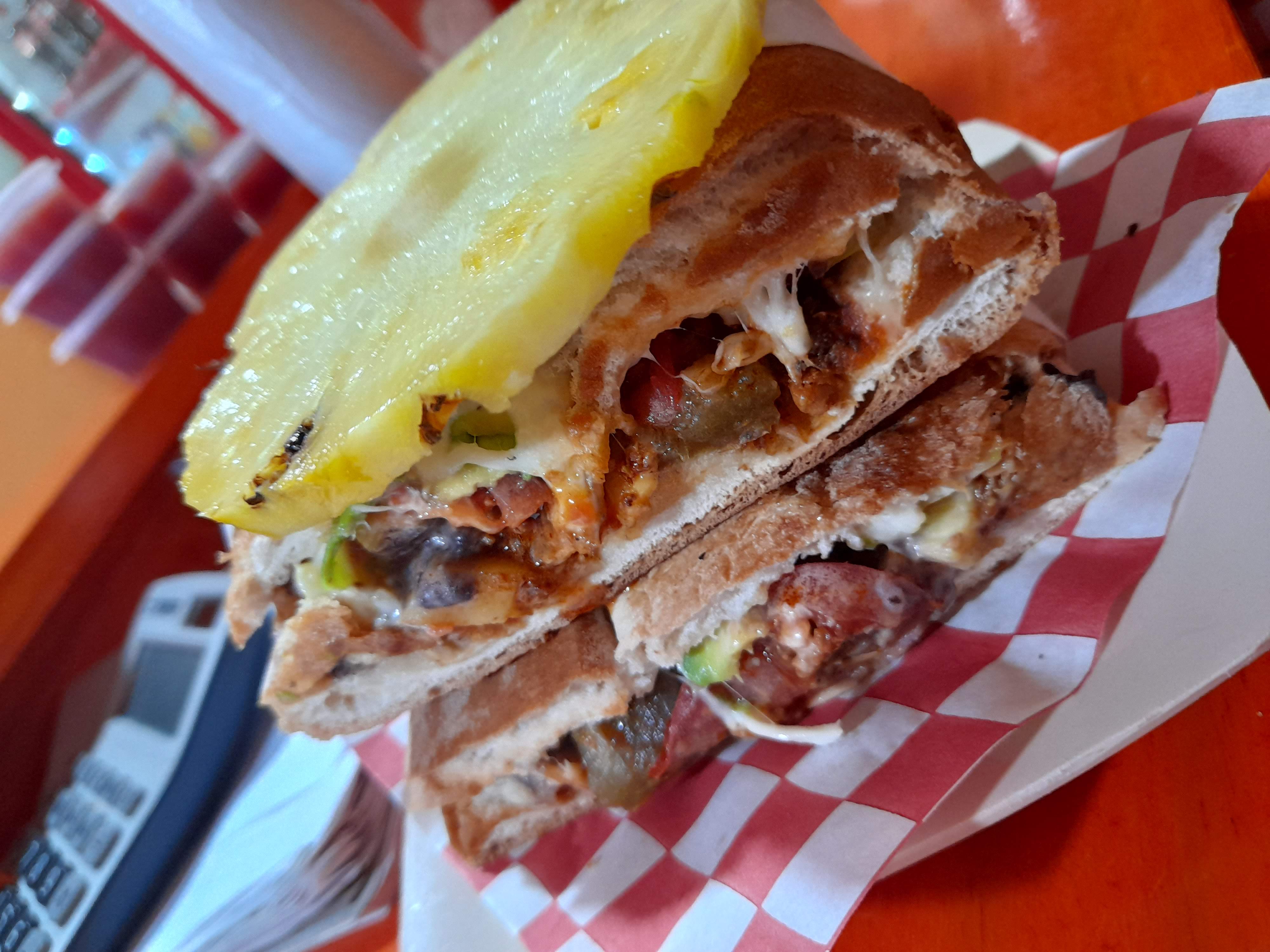 TITO'S BURGER (elotes y esquites) image 3