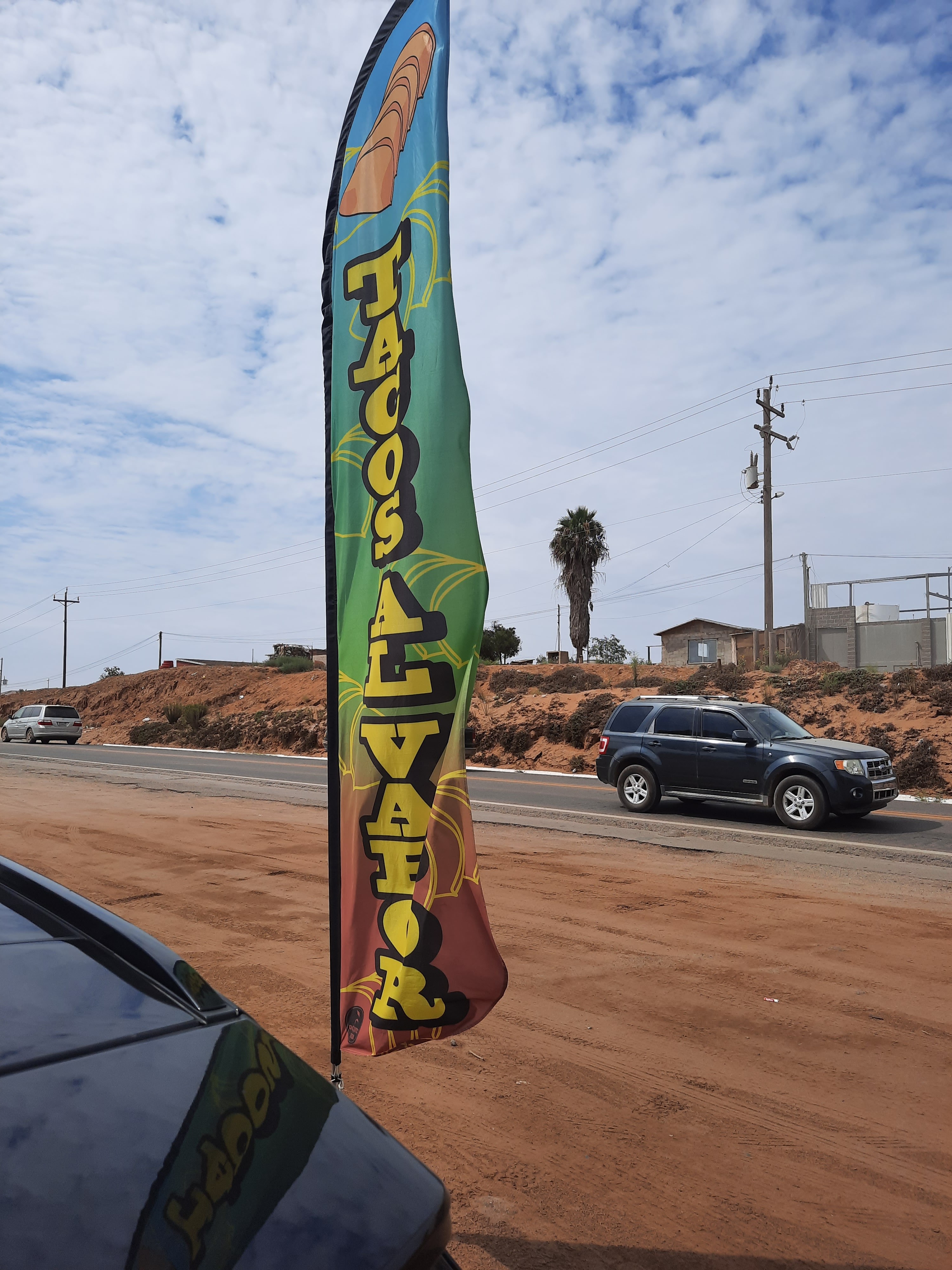 Liz Tacos A Vapor image 2