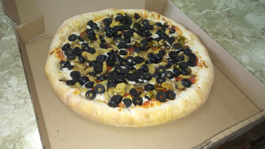 chuy's pizzas image 8