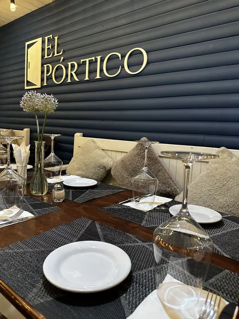 El Portico image 1