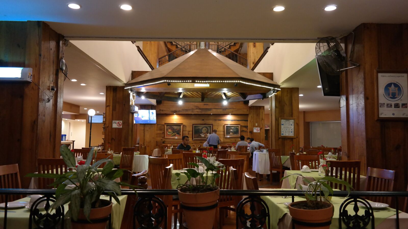 La placita image 3