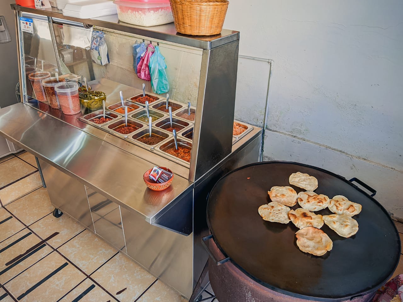 Tacos de guisado del cupatitzio image 5