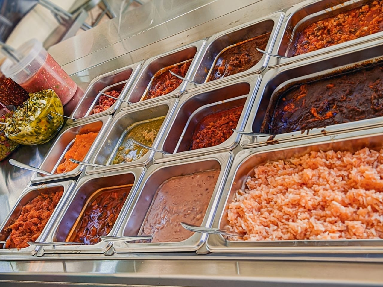 Tacos de guisado del cupatitzio image 6