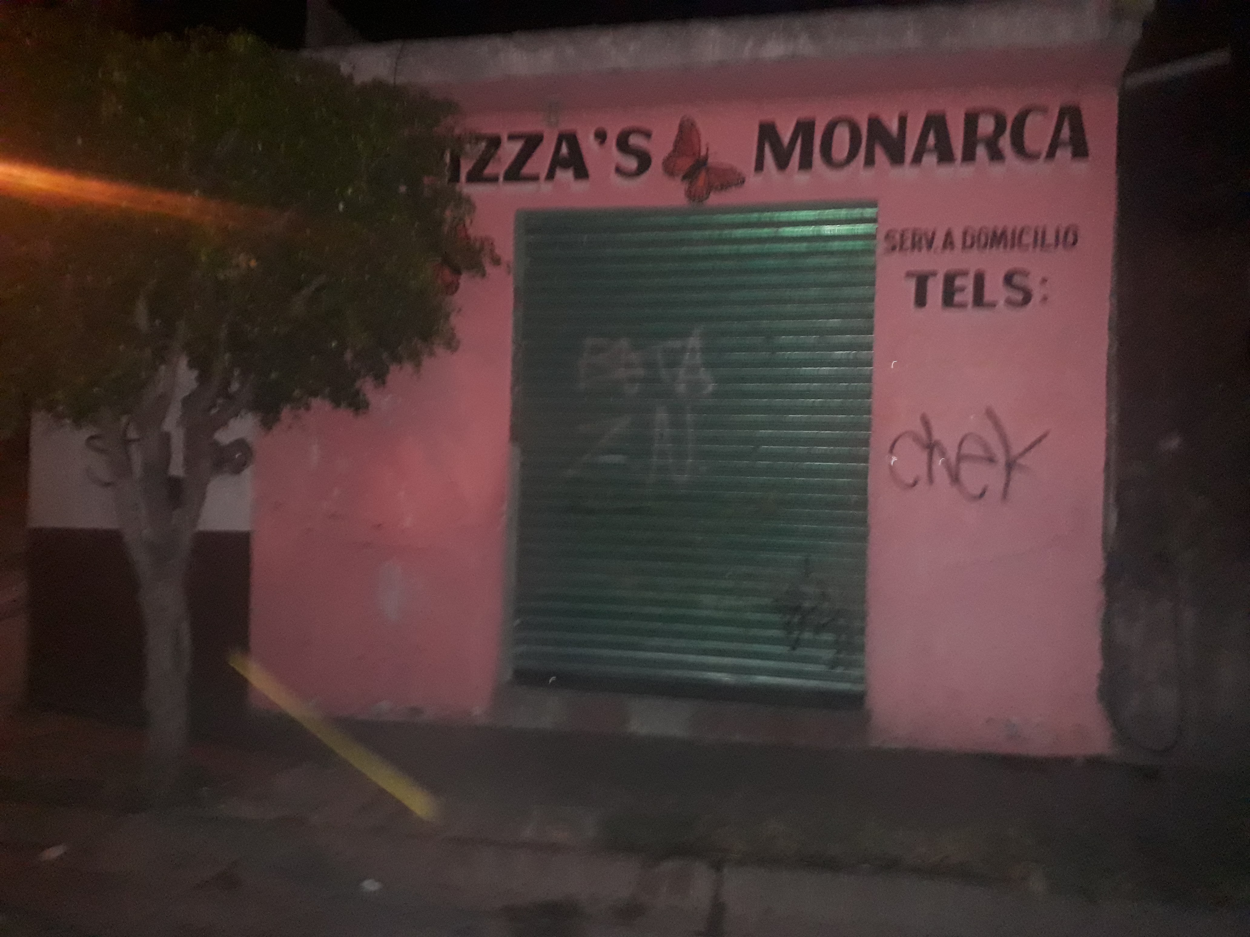 Pizzas Monarcas image 3