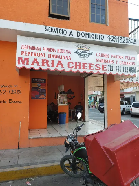 Pizzería María Cheese image 4