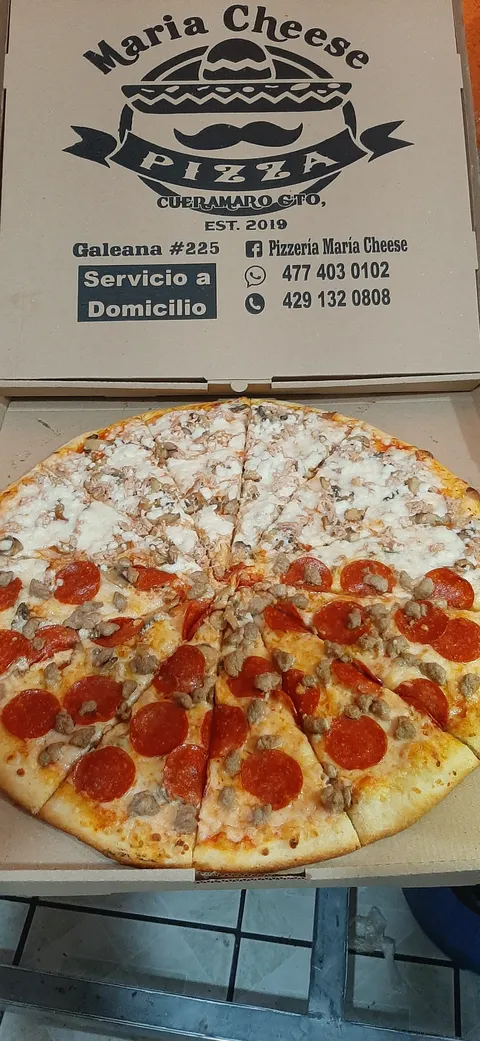 Pizzería María Cheese image 5