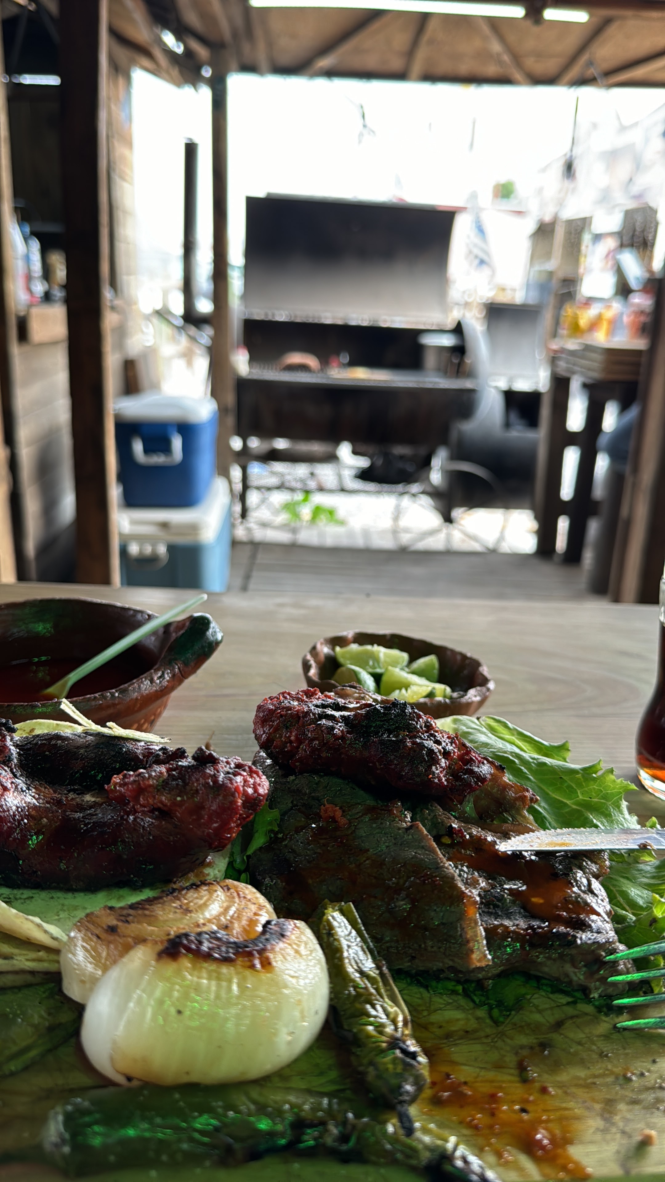 EL FORASTERO - Hamburguesas al carbón y tacos de carne asada image 5