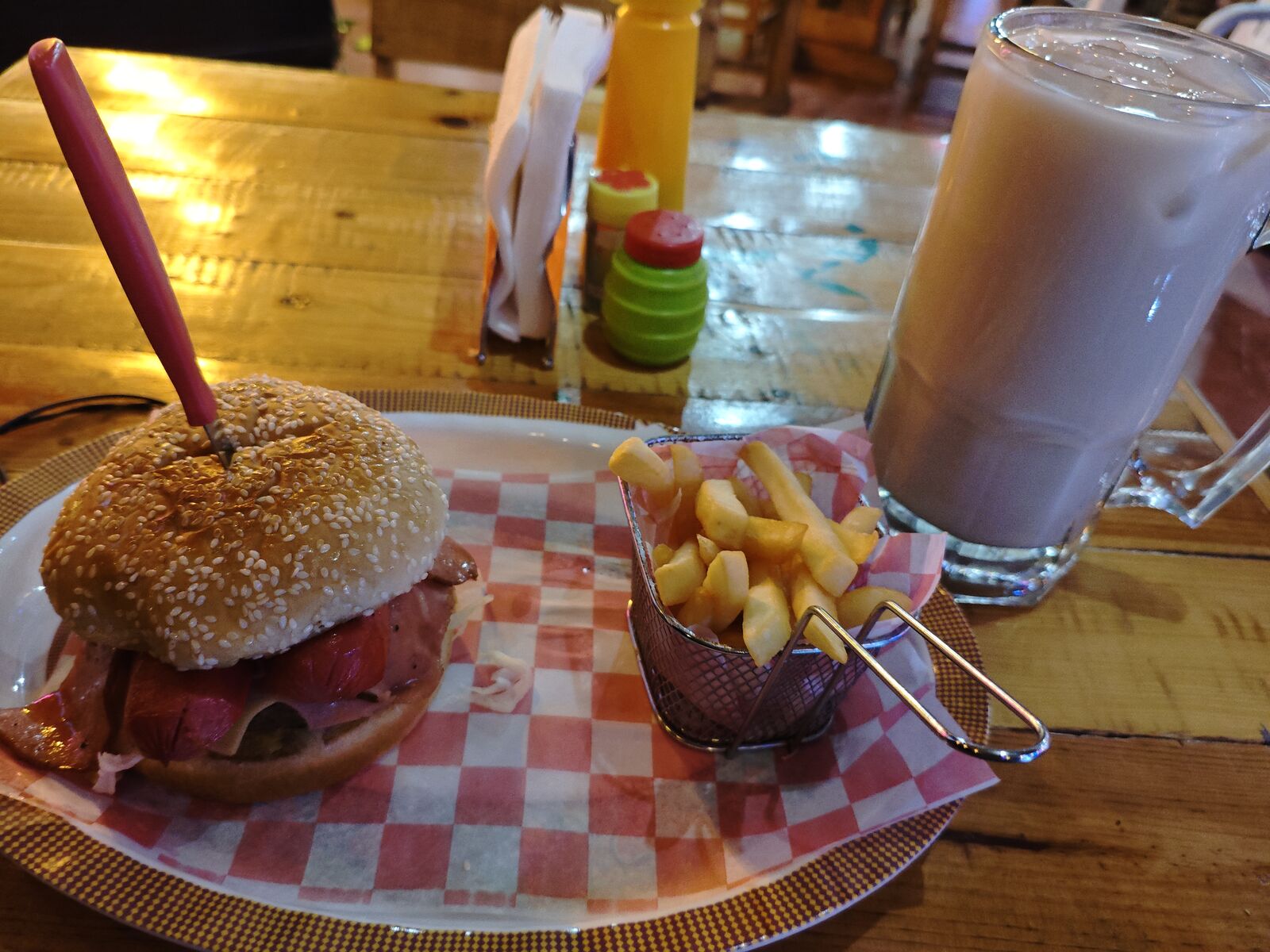 Cocho's Burger La cabaña image 2