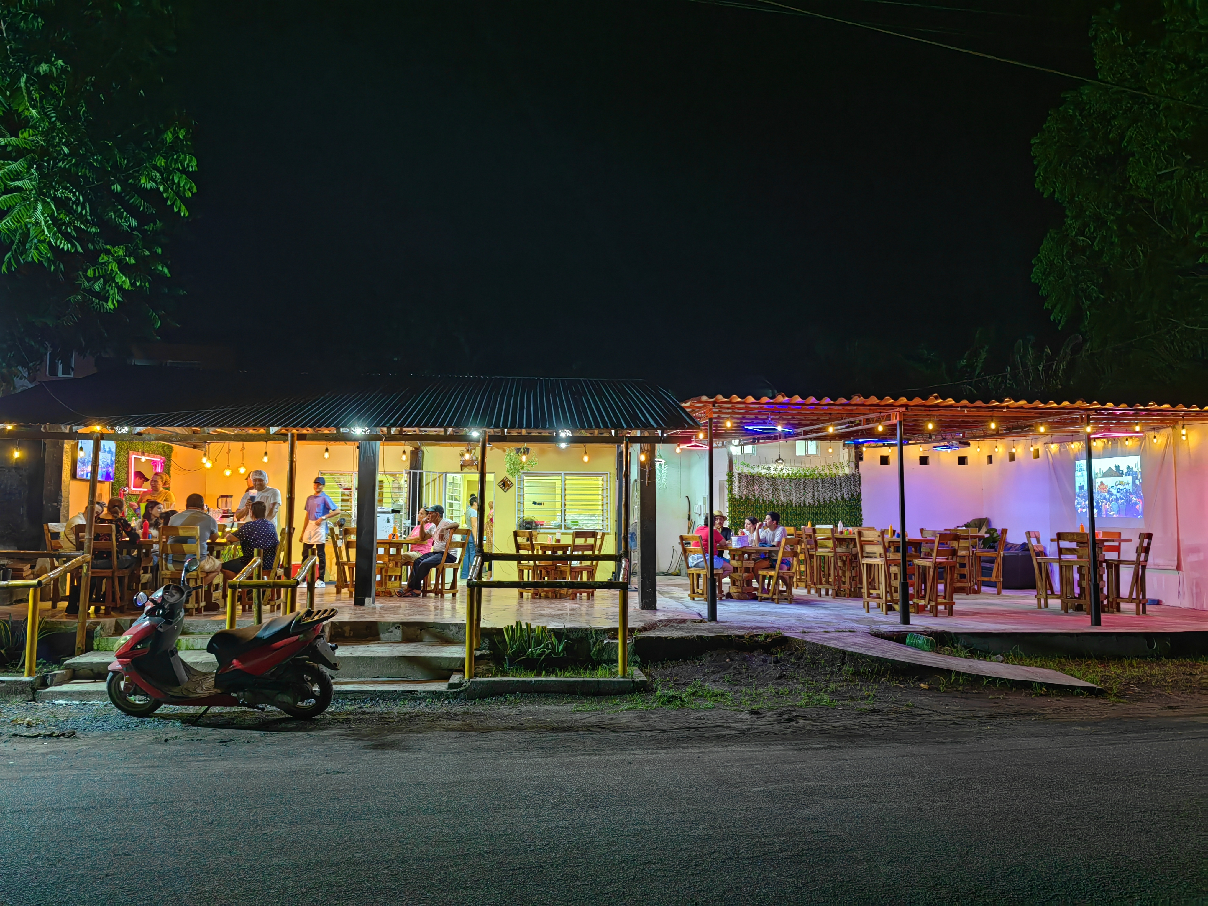 Cocho's Burger La cabaña image 4