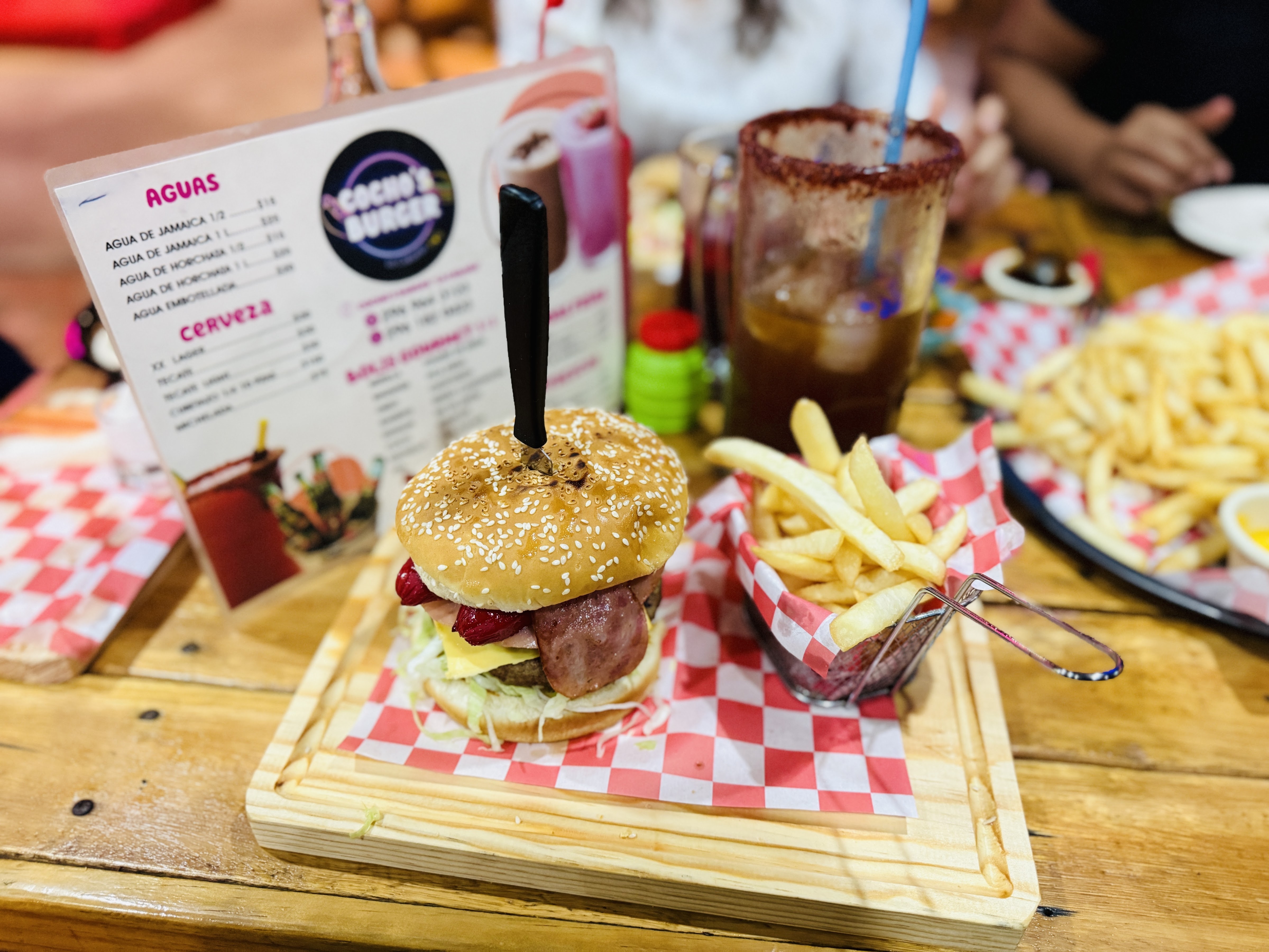 Cocho's Burger La cabaña image 6