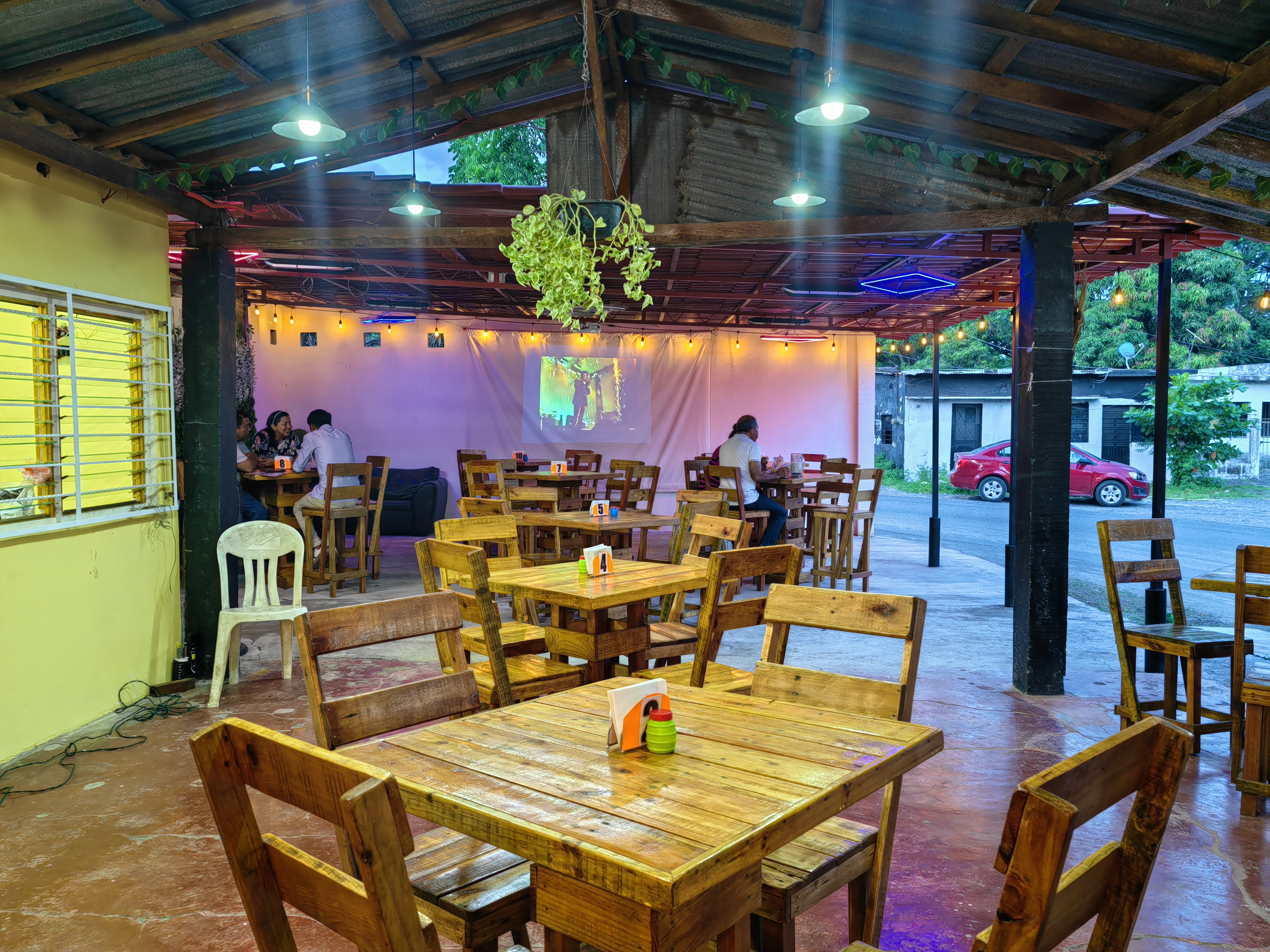 Cocho's Burger La cabaña image 7