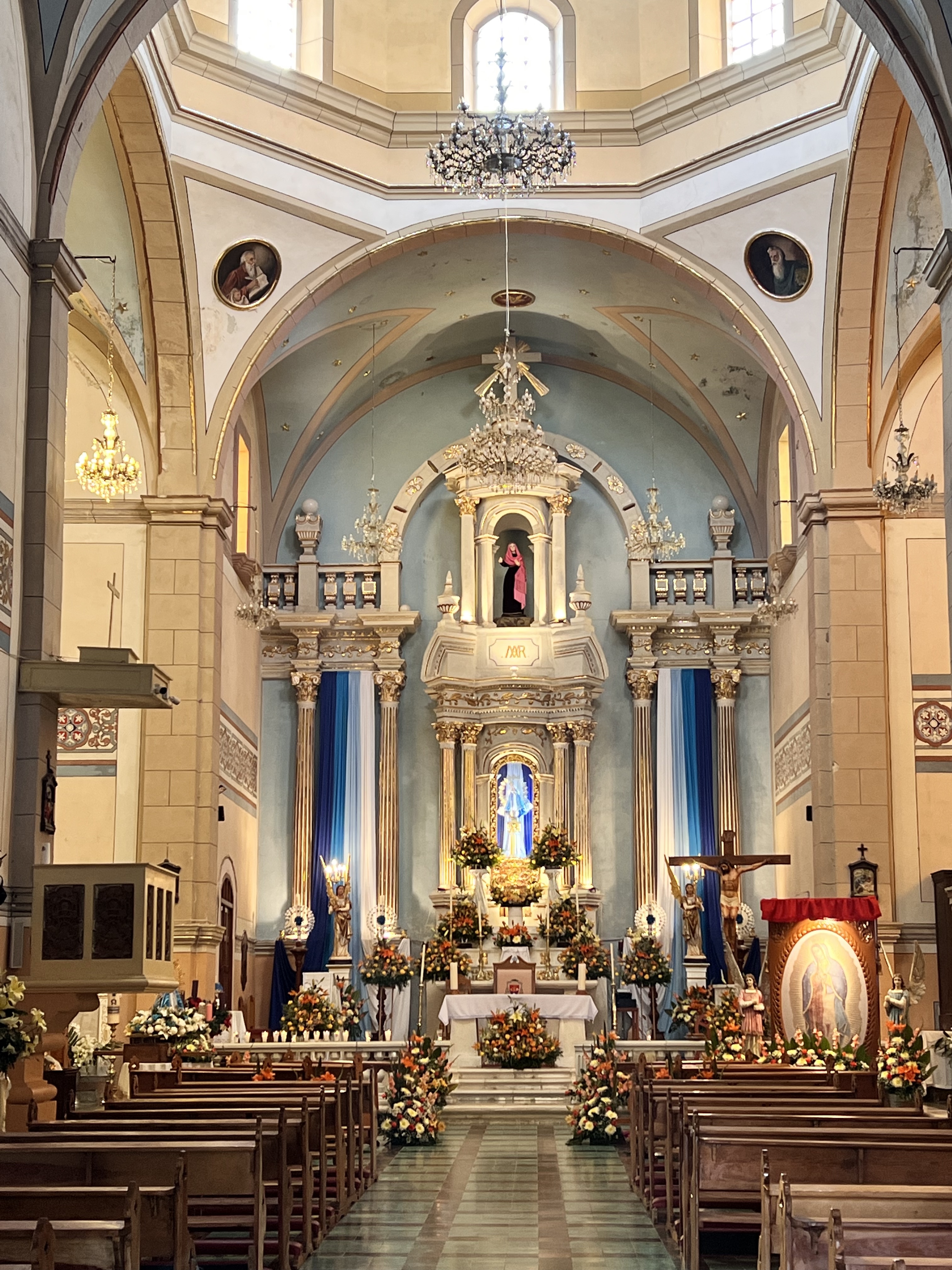 Fonda típica Santa Isabel image 10