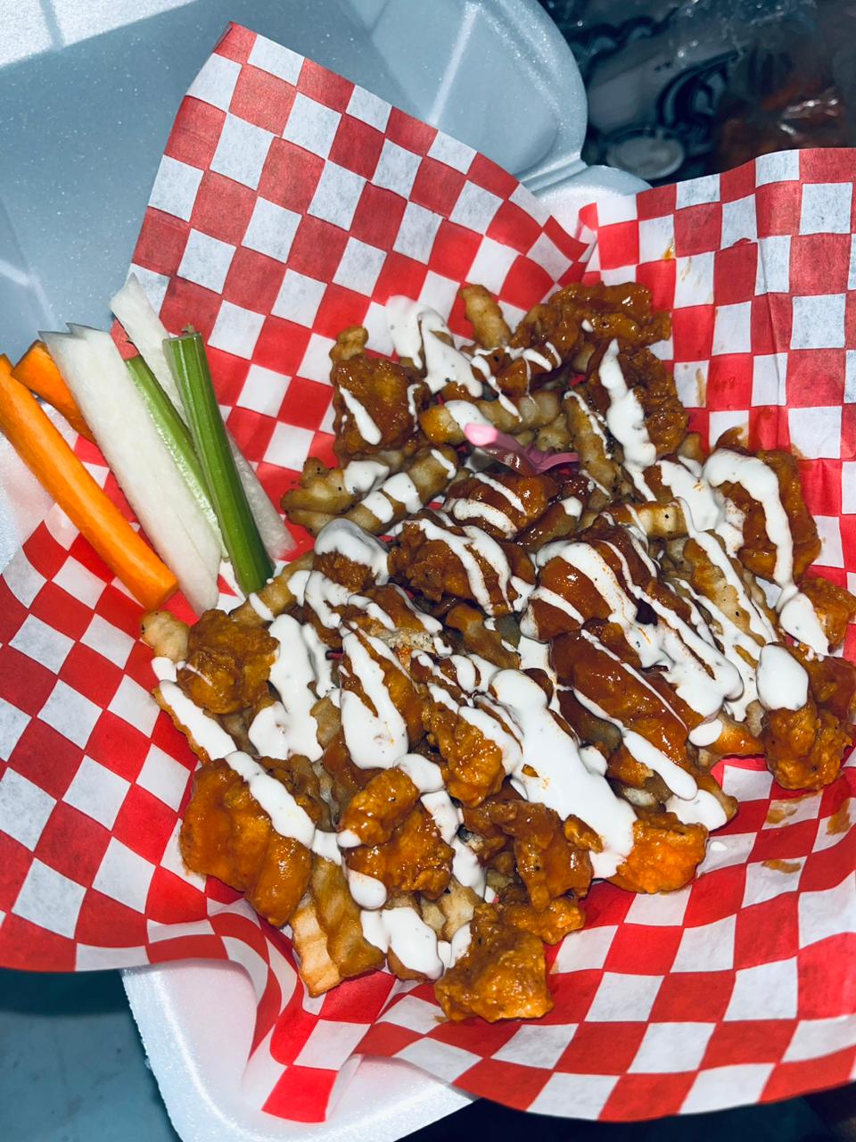 Legend’s chicken wings image 3