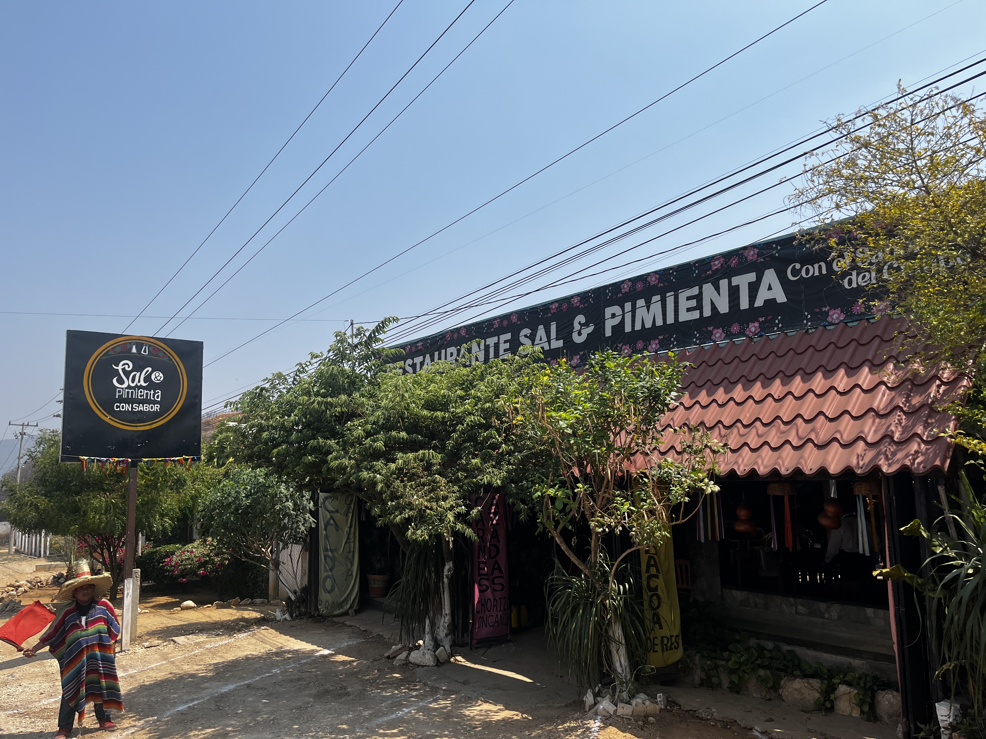 Sal y Pimienta image 9