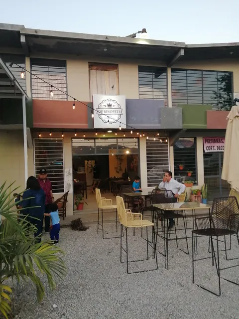De Resopete image 4