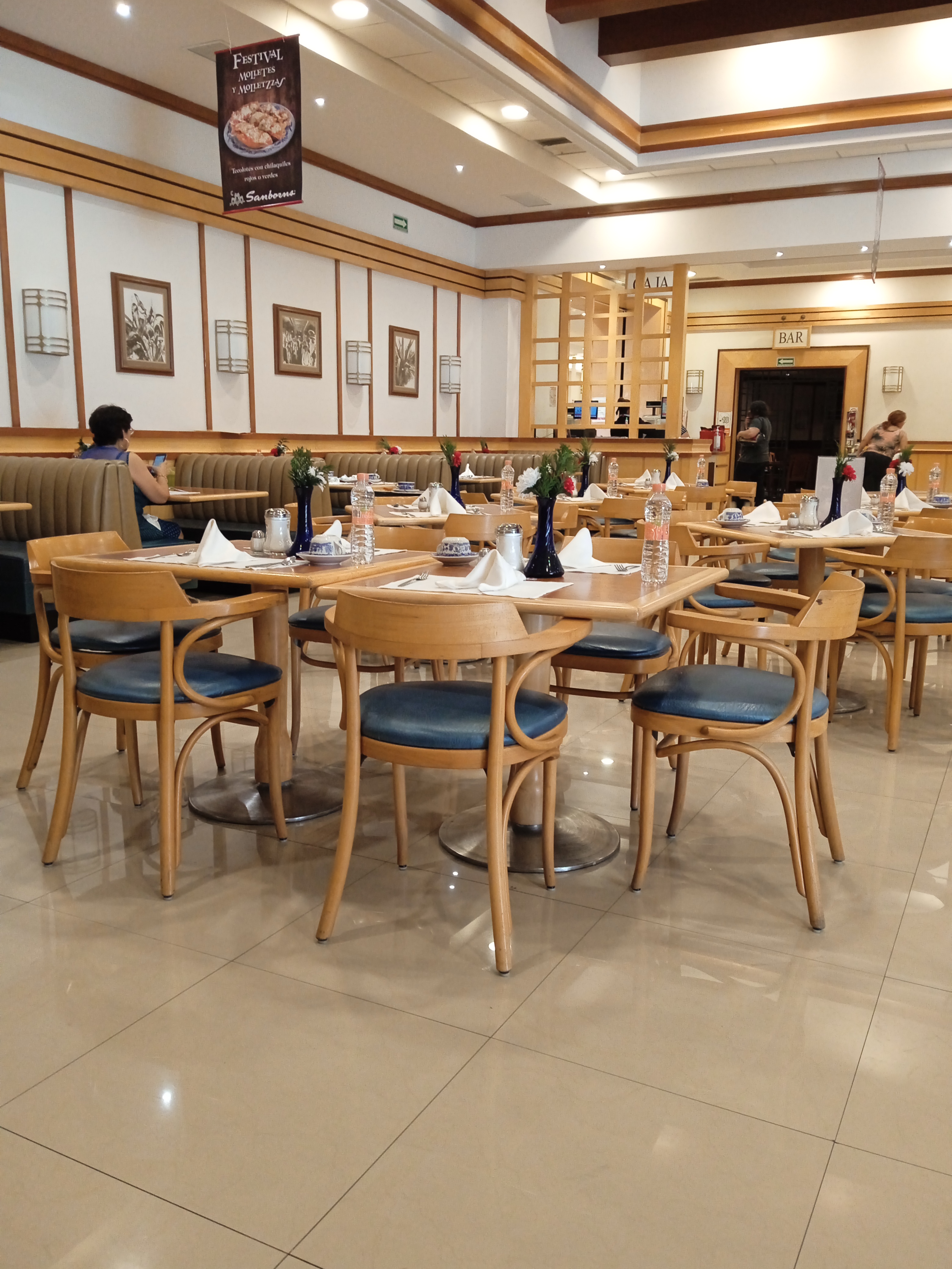 Sanborns Tuxtla image 4